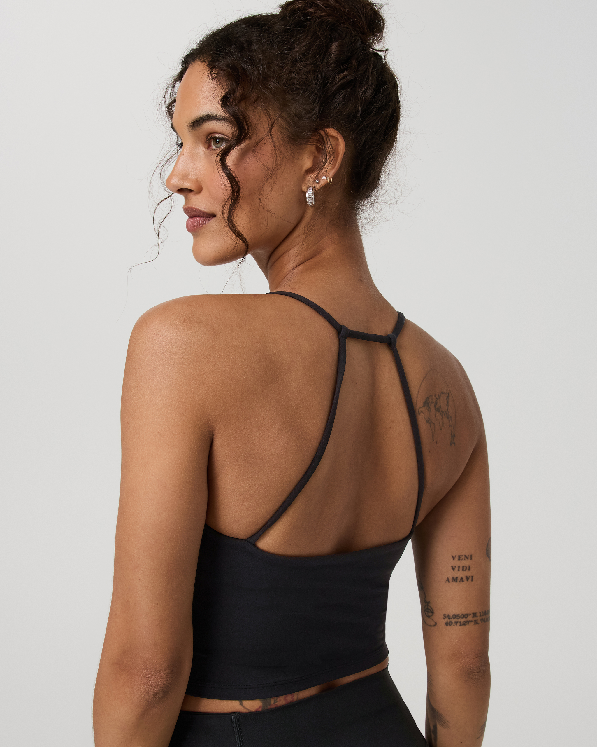 Vuori AllTheFeels™ Strappy Back Tank | Black - Image 2