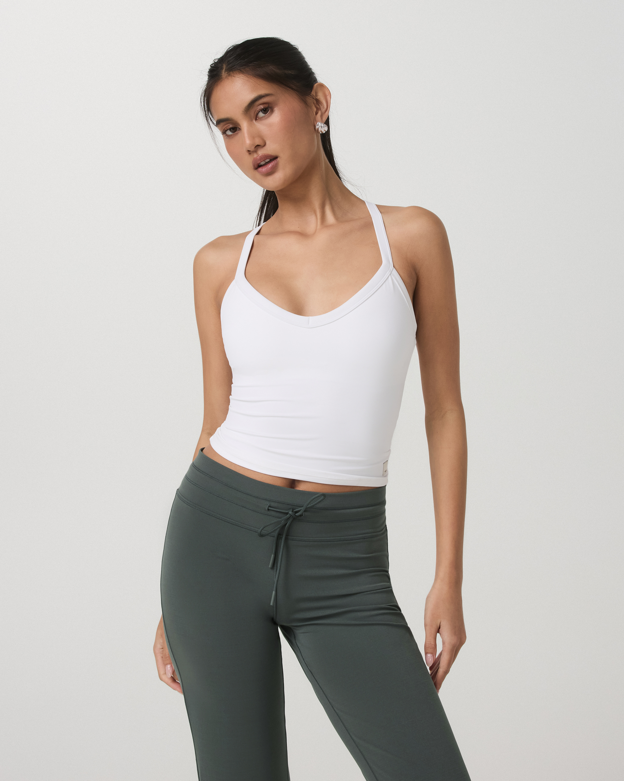 Vuori AllTheForm™ V Neck Tank | White - Image 5