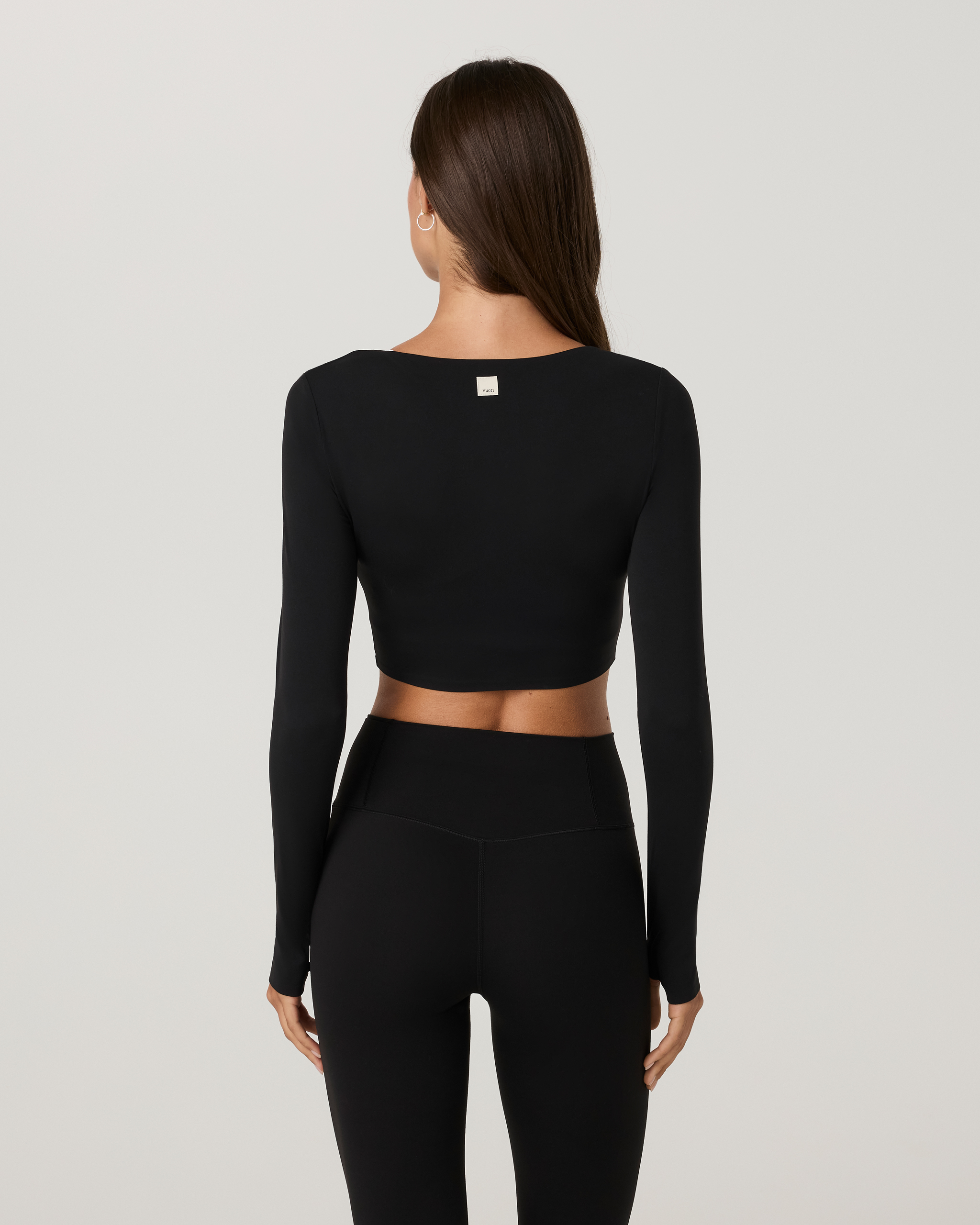 Vuori AllTheFeels™ Long Sleeve Scoop Top | Black - Image 3