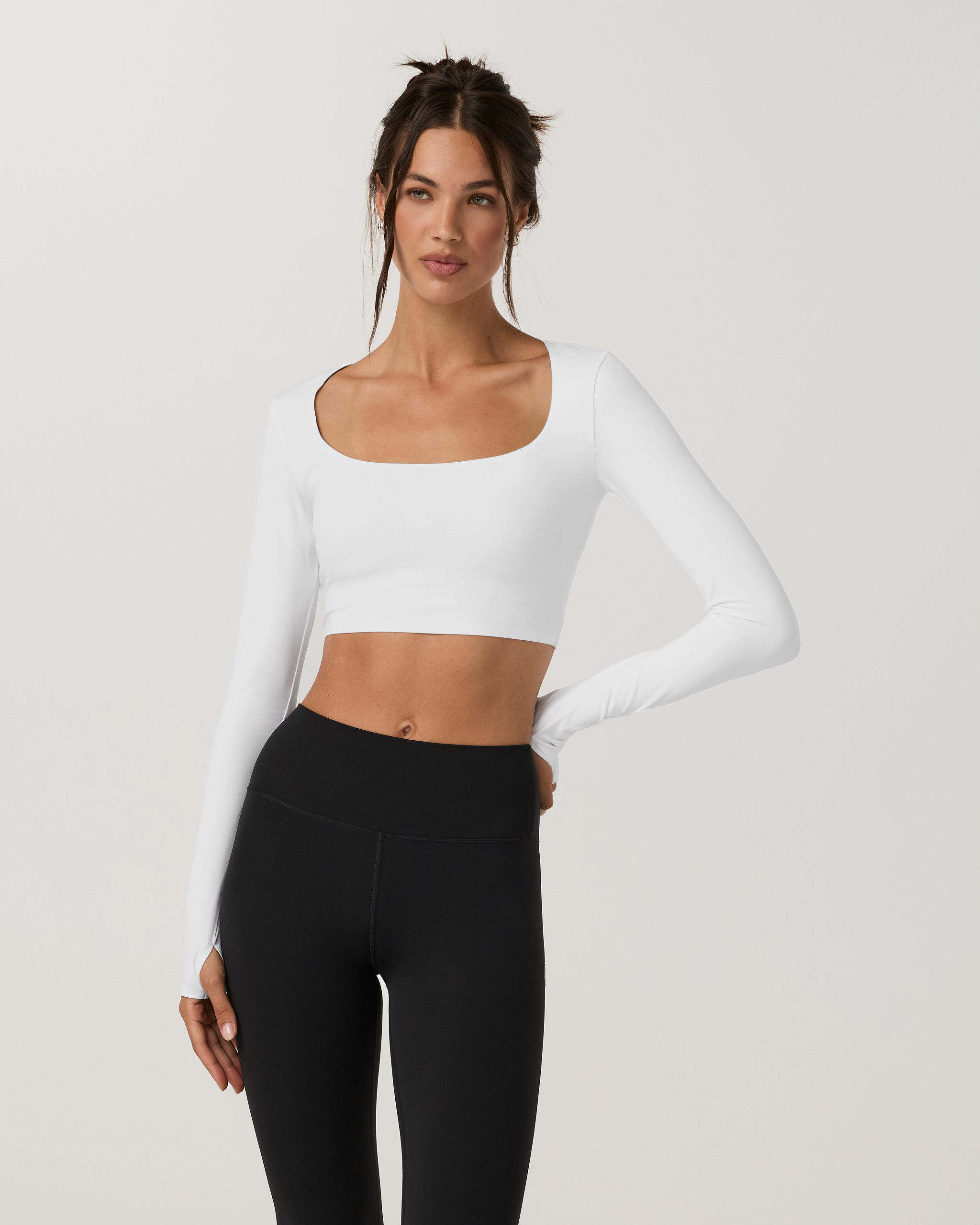 Vuori AllTheFeels™ Long Sleeve Scoop Top | White - Image 6