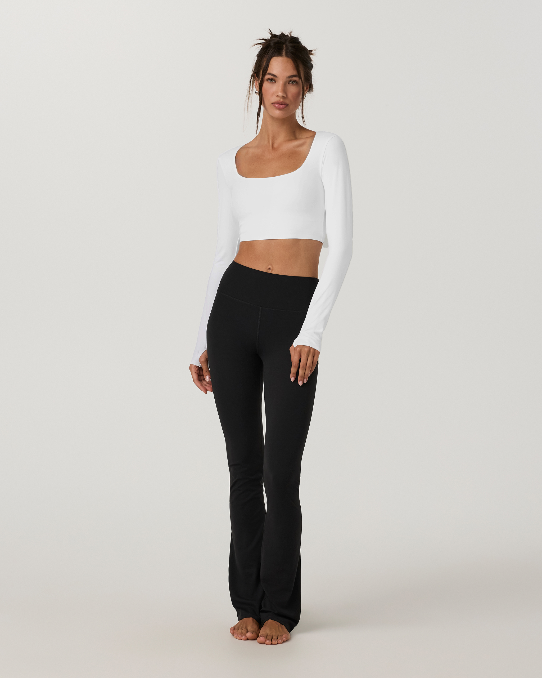 Vuori AllTheFeels™ Long Sleeve Scoop Top | White - Image 4