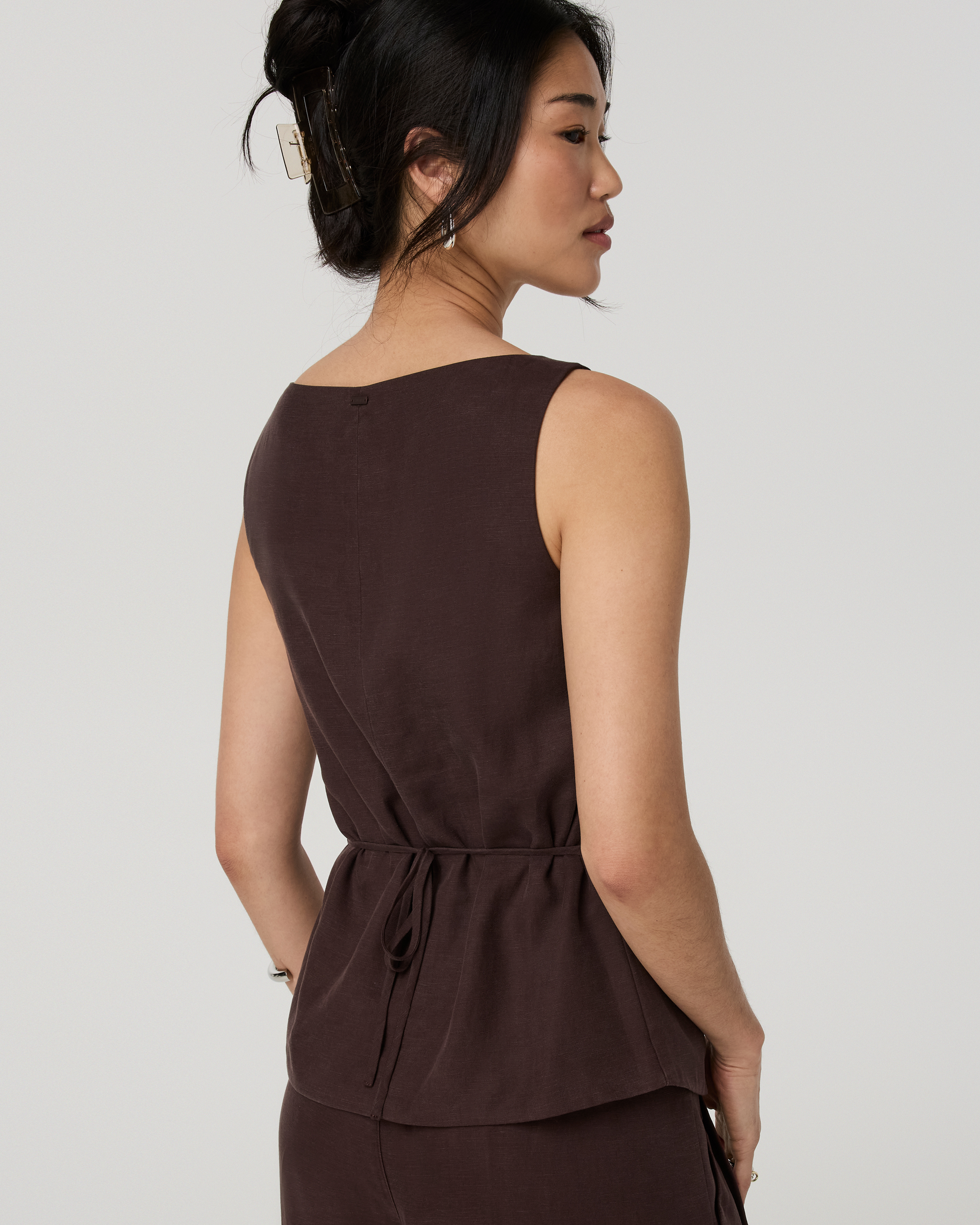 Trestles Twill Button Down Tank | French Roast - Image 3