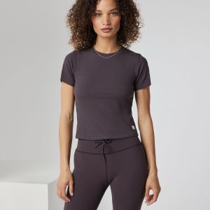 Pose Fitted Tee | Sangria