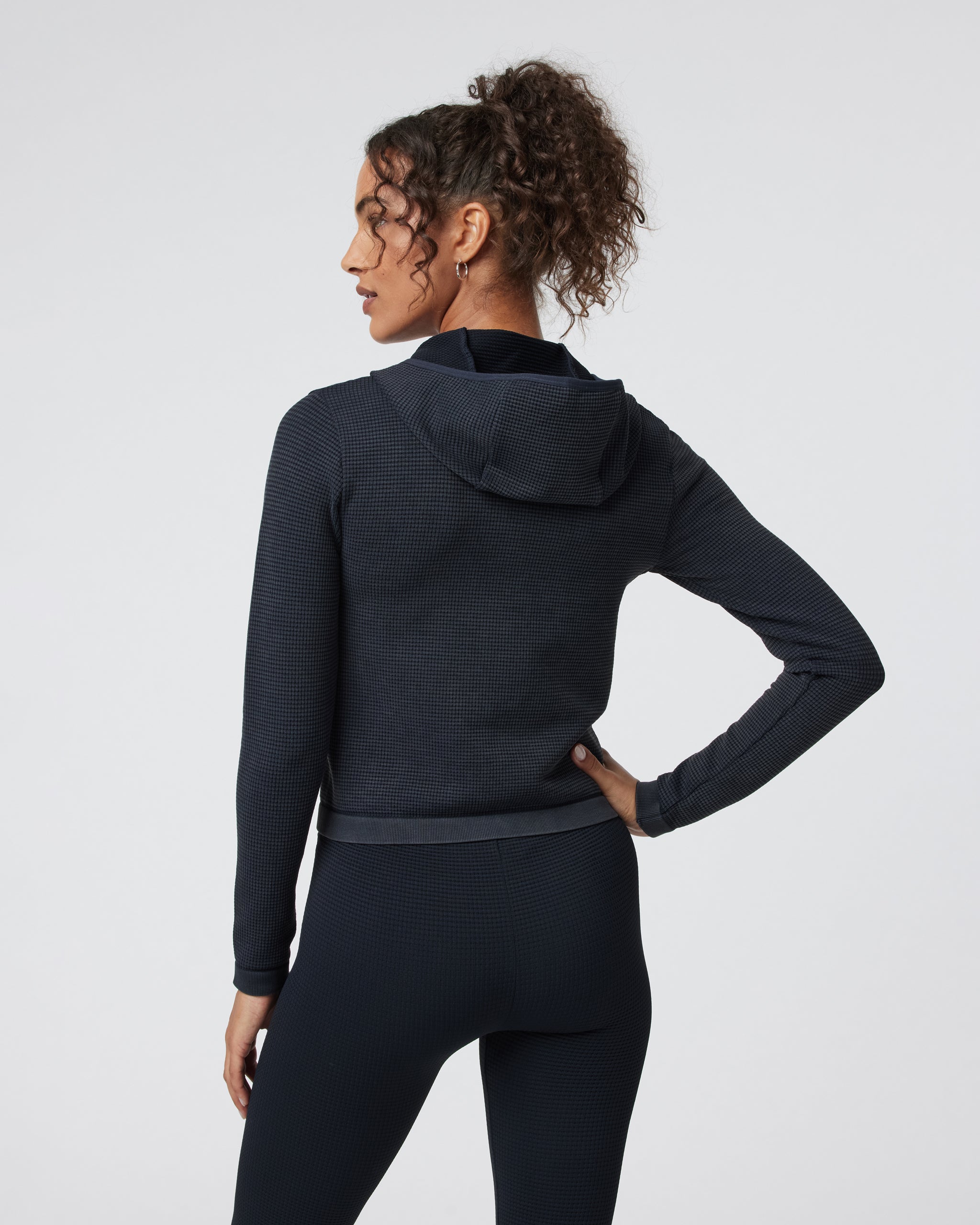 Waffle Seamless Zip Hoodie | Black - Image 3