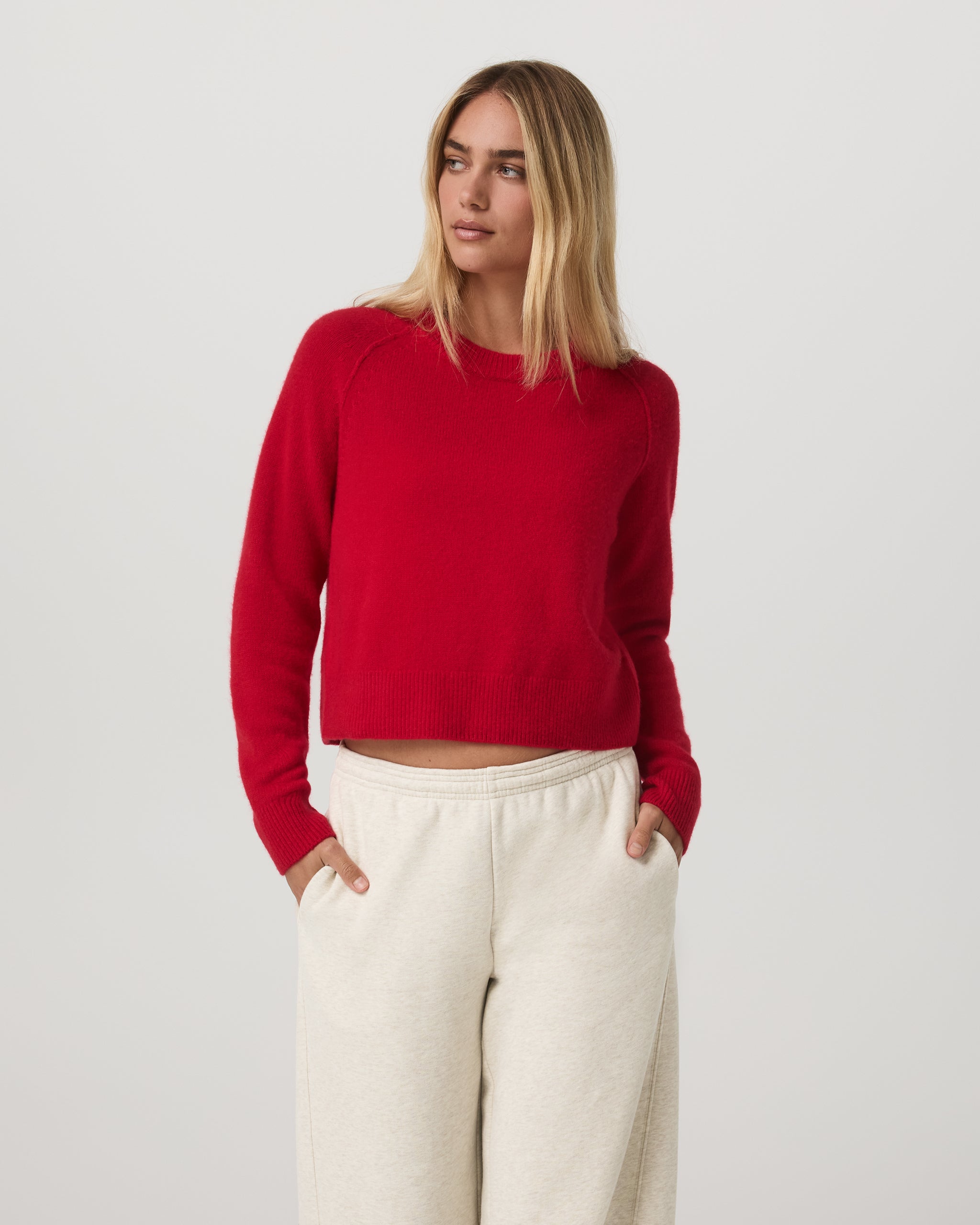 Émilie Cashmere Crew | Cherry - Image 2