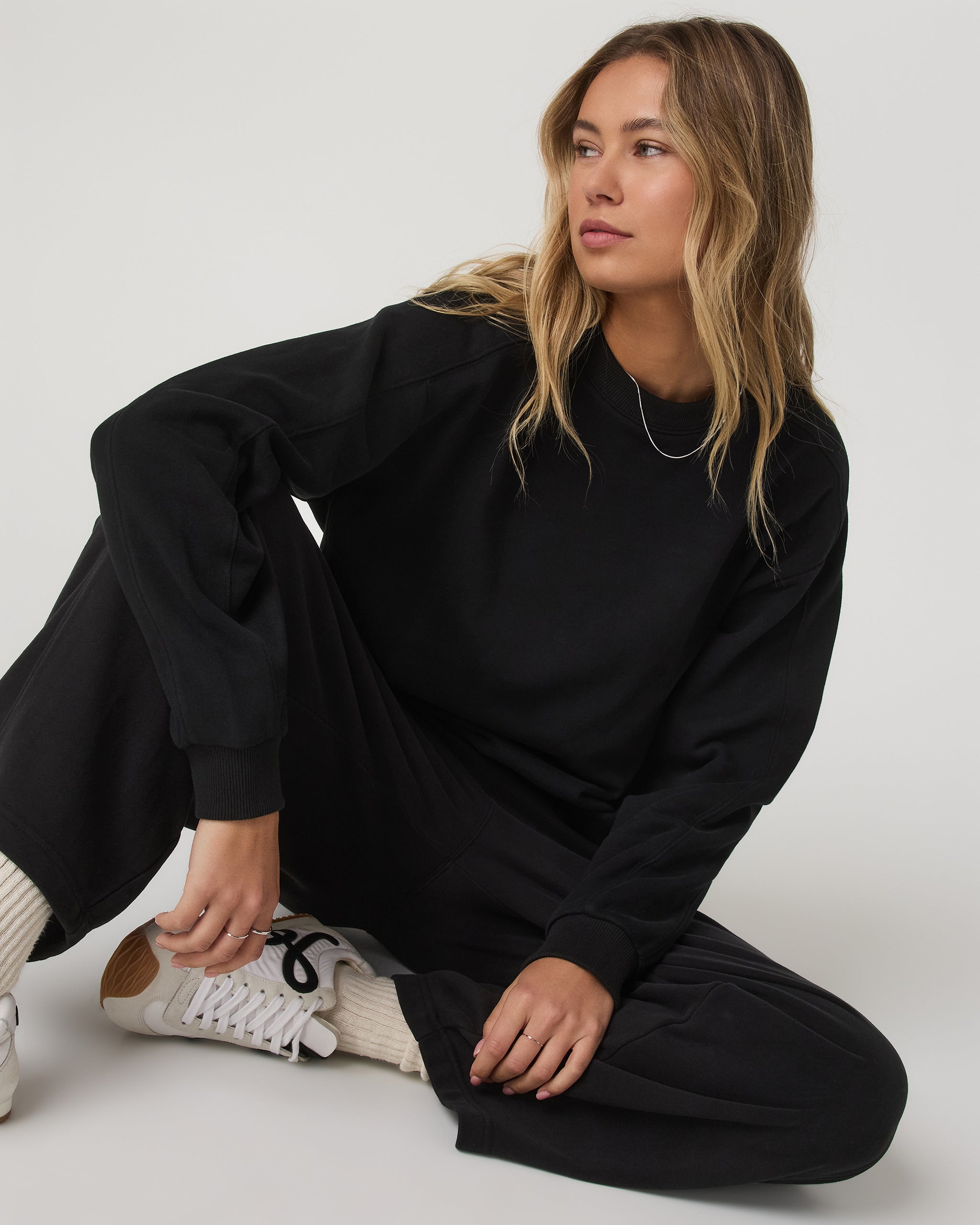 Sedona Seams Crew | Black - Image 6