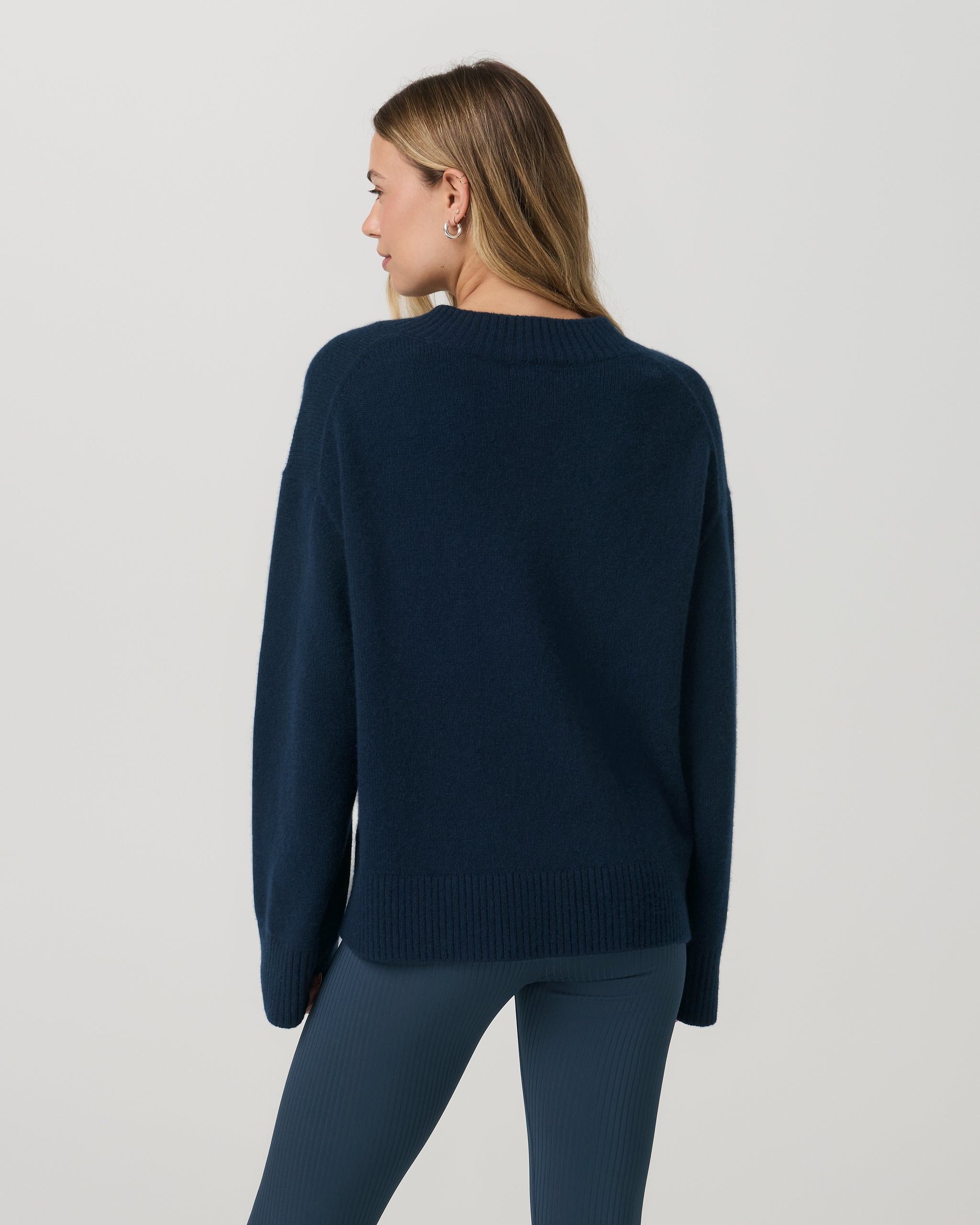 Émilie Cashmere Oversized V-Neck | Ocean Blue - Image 3