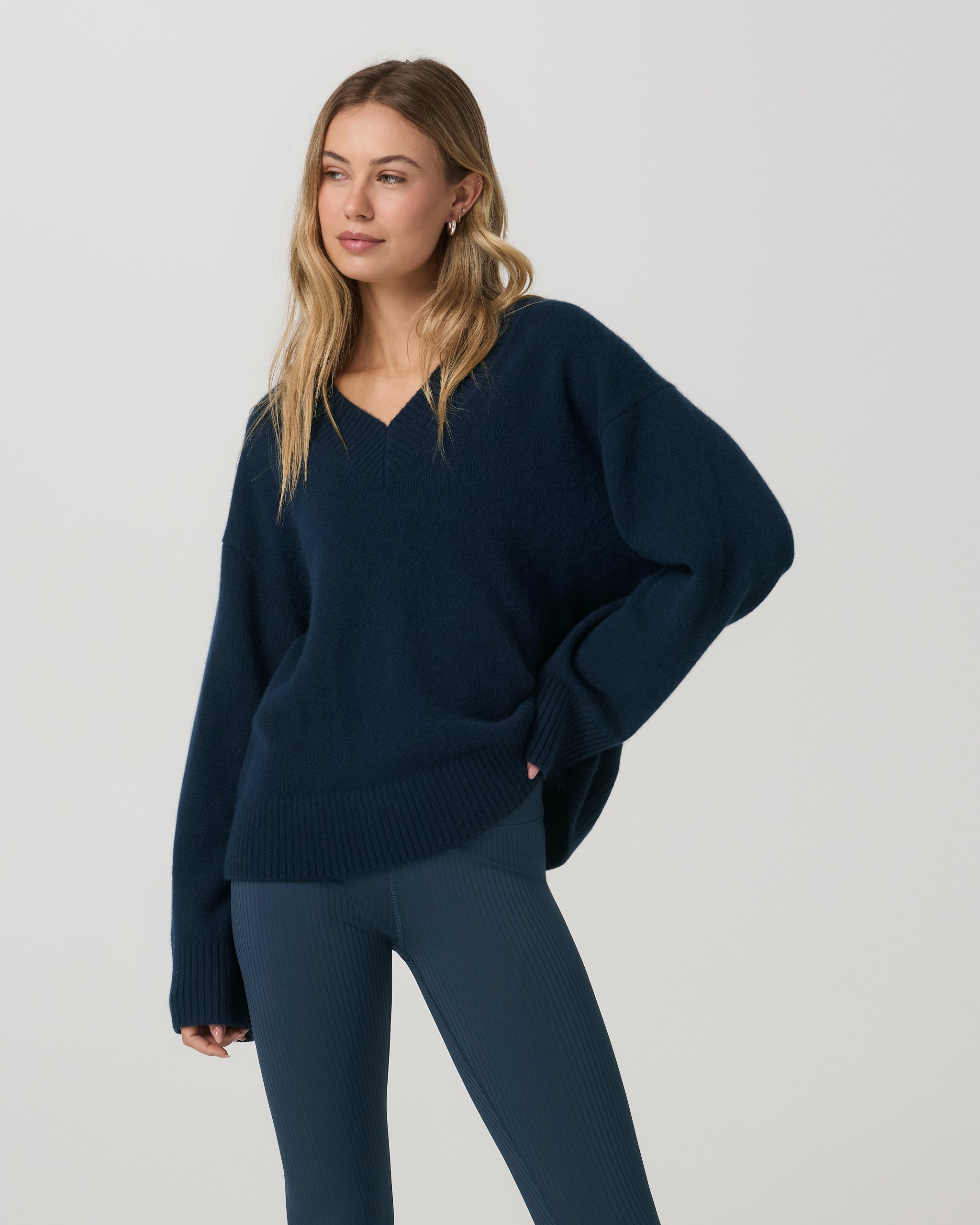 Émilie Cashmere Oversized V-Neck | Ocean Blue - Image 2