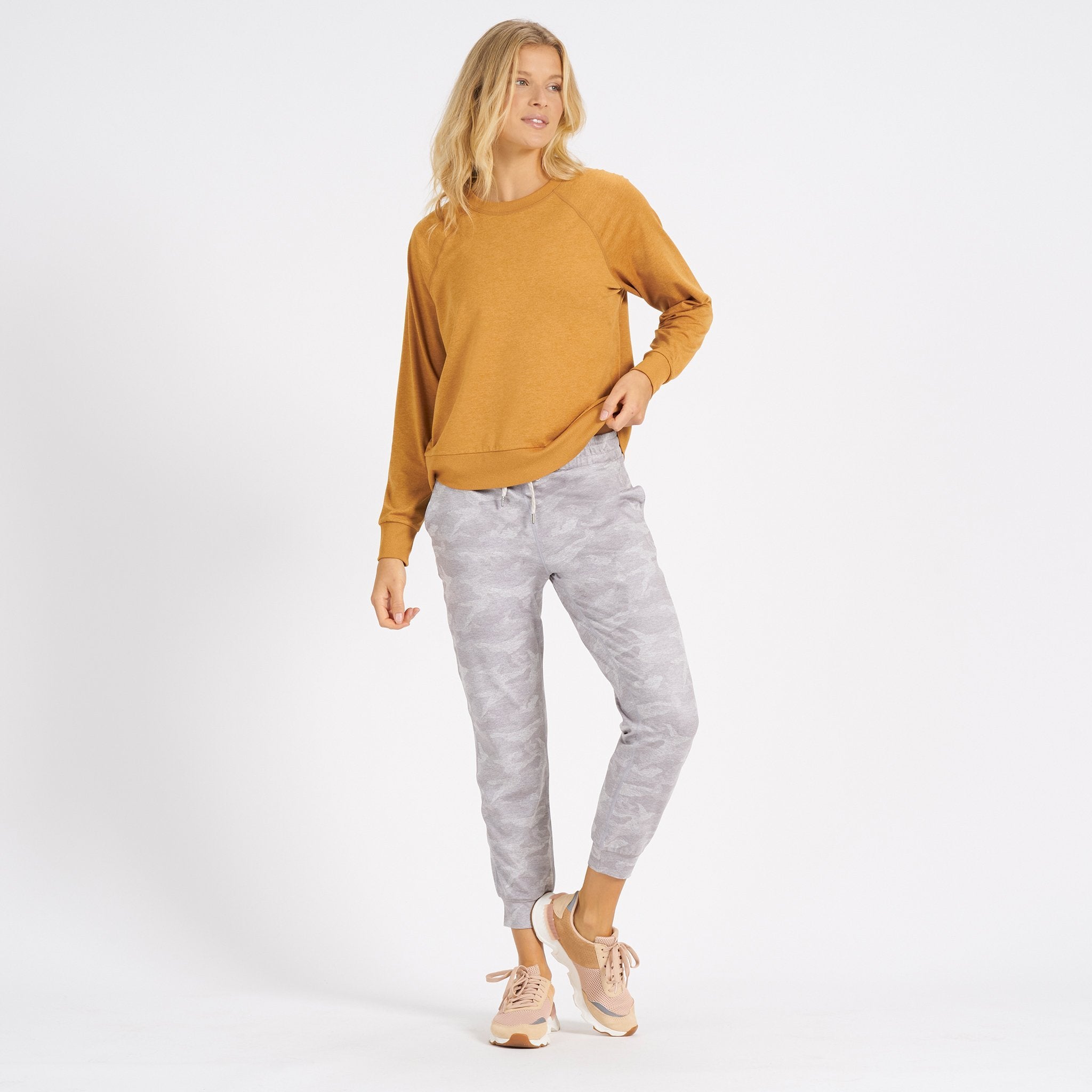 Long-Sleeve Halo Crew | Flax Heather - Image 4