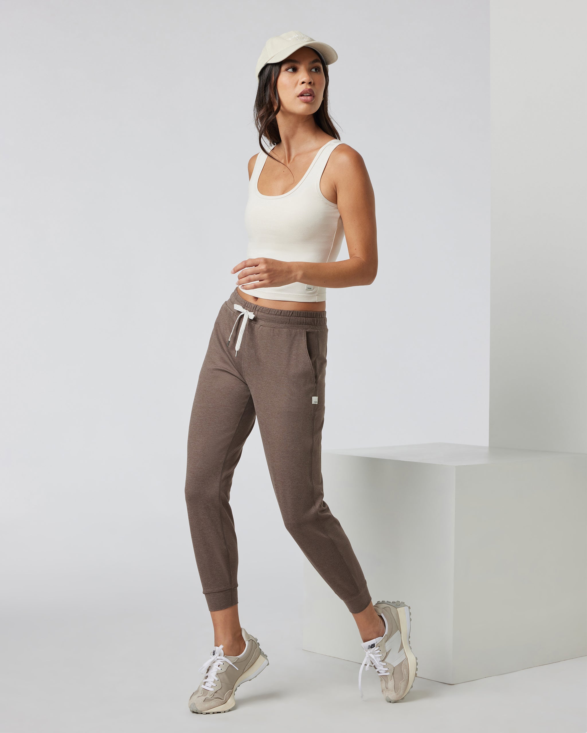 Performance Jogger | Fossil Heather - Image 2