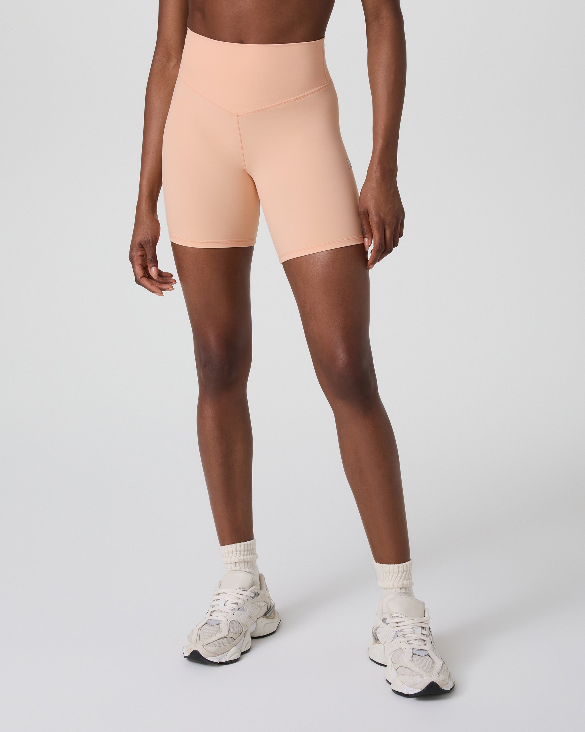 Vuori AllTheForm™ Short 6 | Bright Peach