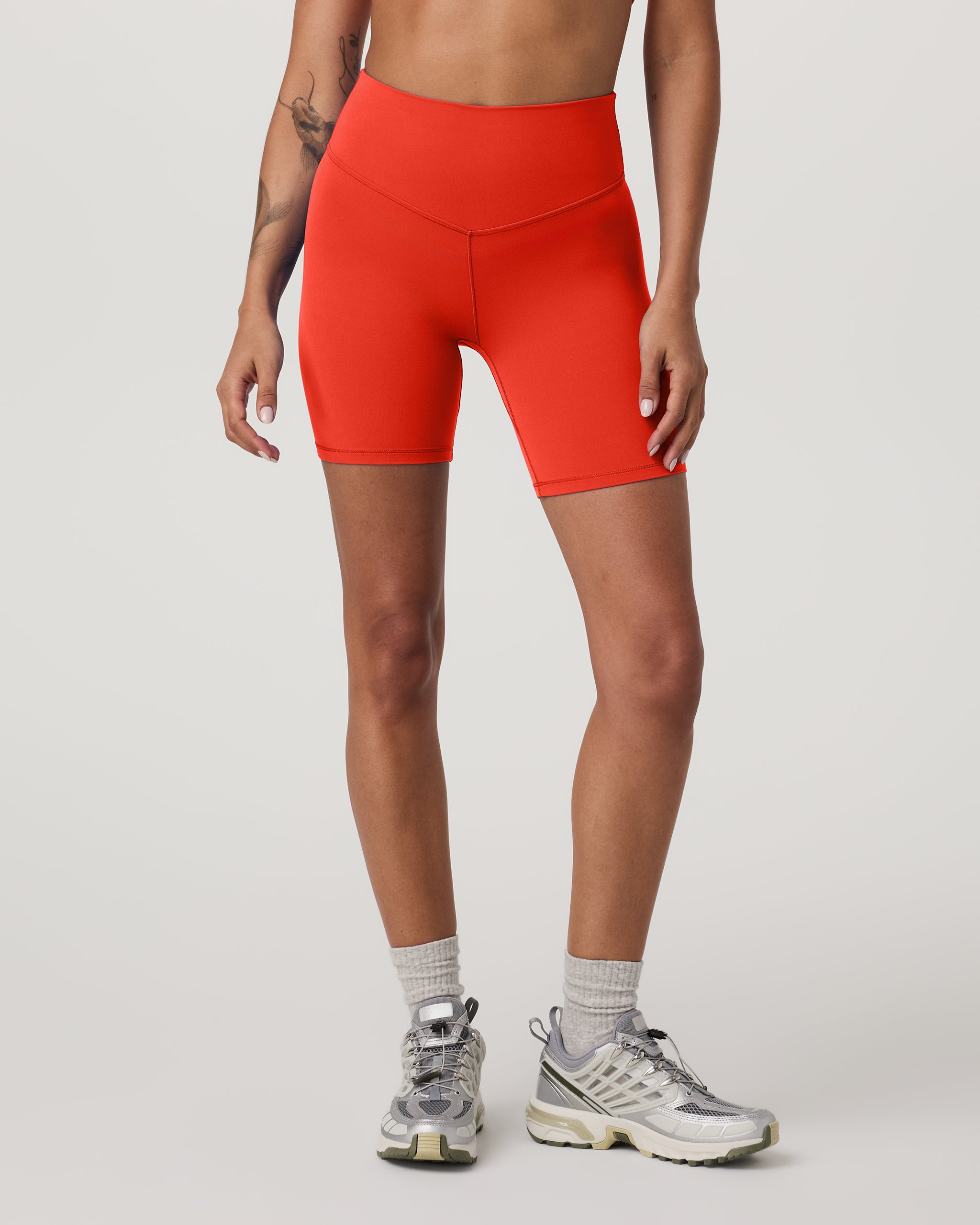 Vuori AllTheForm™ Short 6 | Bright Poppy
