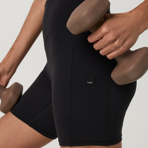 Vuori AllTheForm™ Pocket Short 6 | Black Tonal
