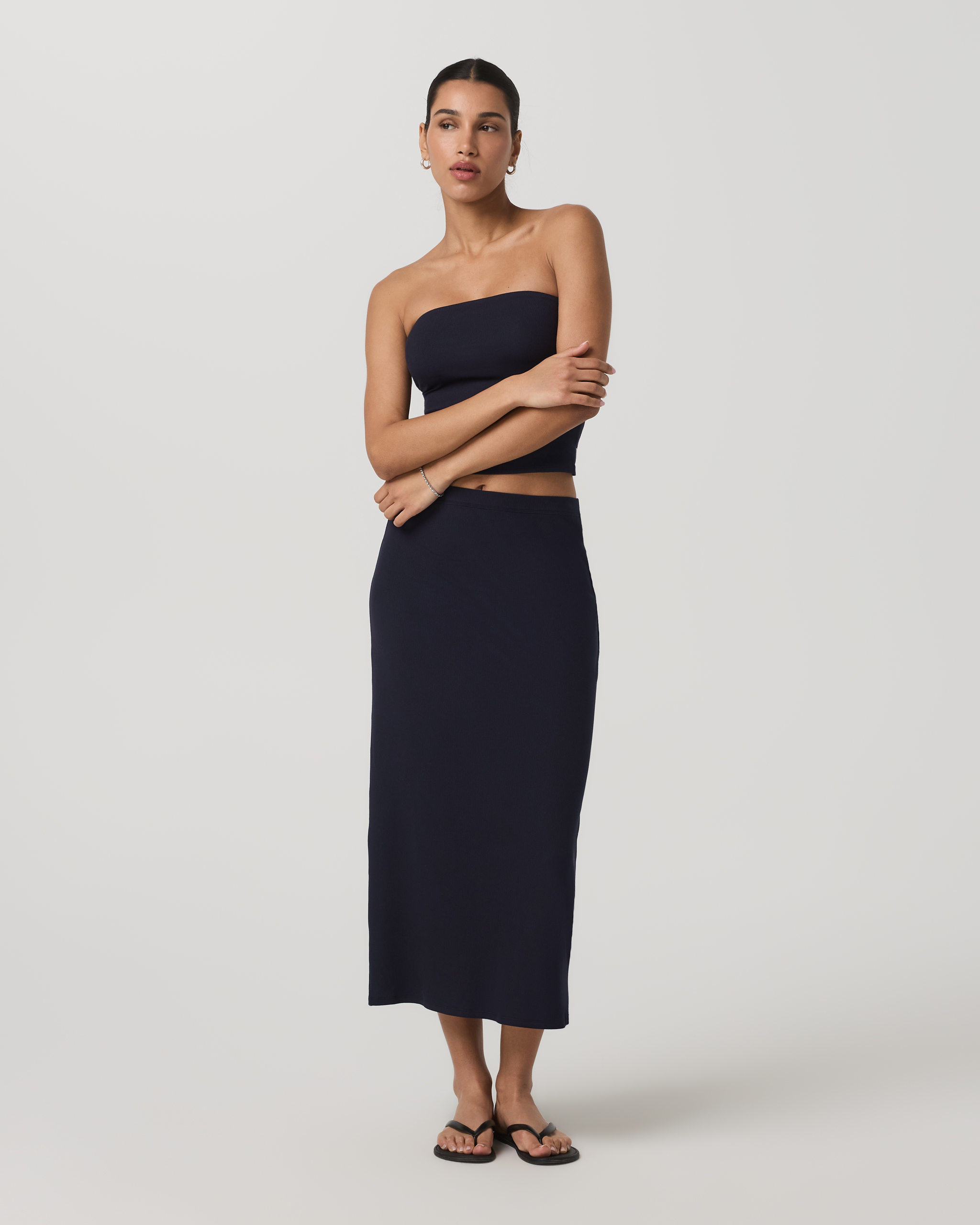 Pose Column Skirt | Black - Image 2