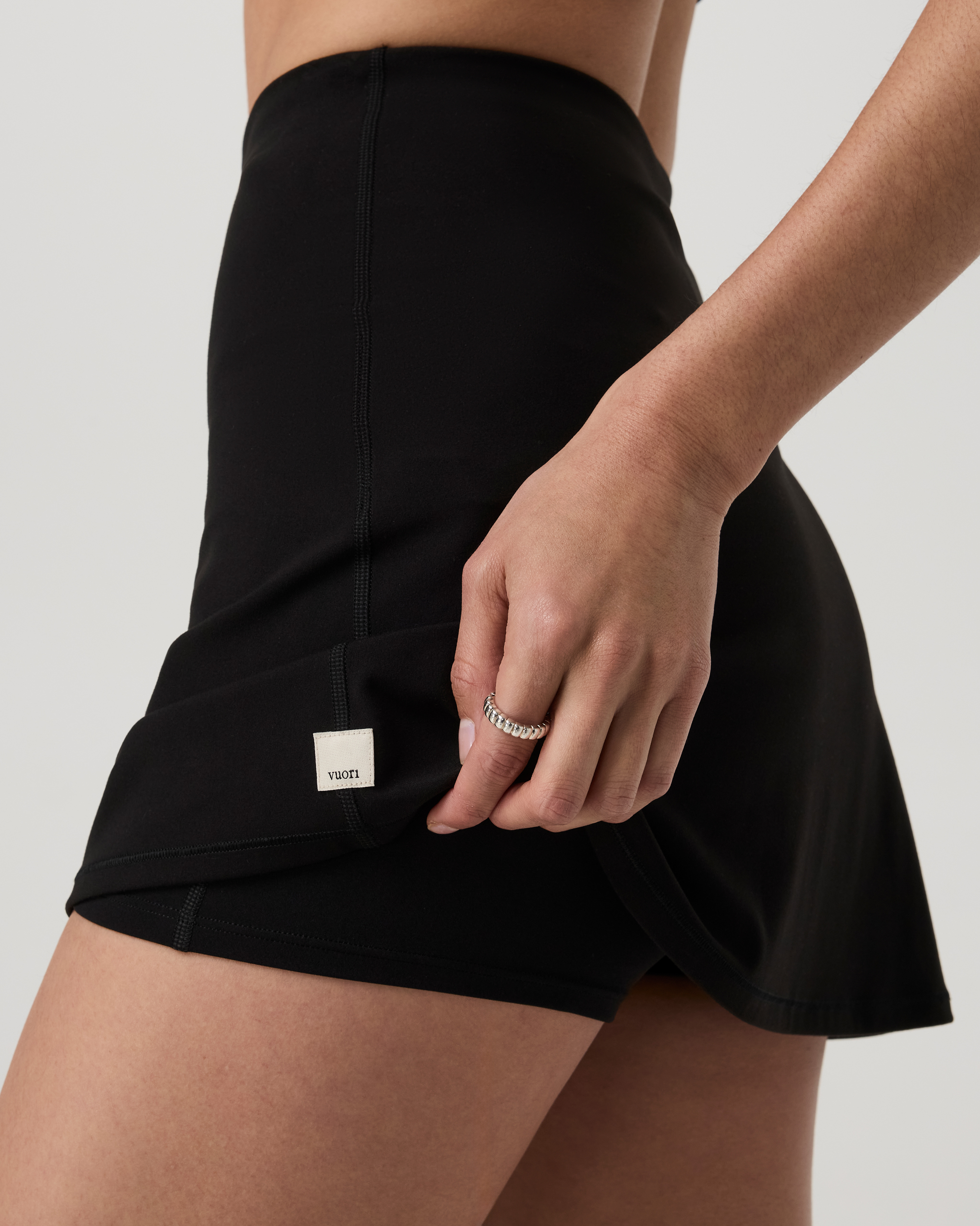 Vuori AllTheForm™ Skirt | Black - Image 2