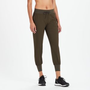 Summits Woven Jogger | Evergreen