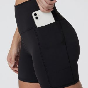 Studio Pocket Short | Black
