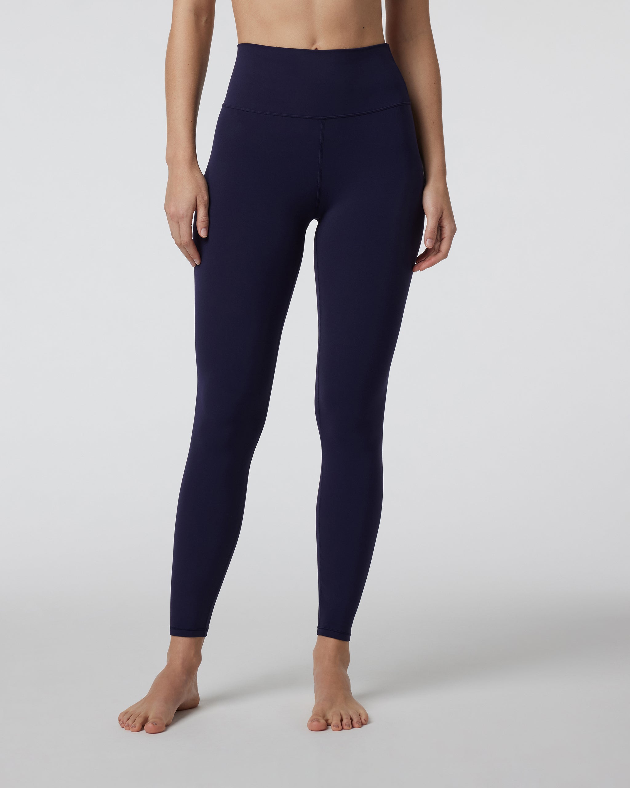 Vuori AllTheFeels™ Legging - Short | Jet - Image 2