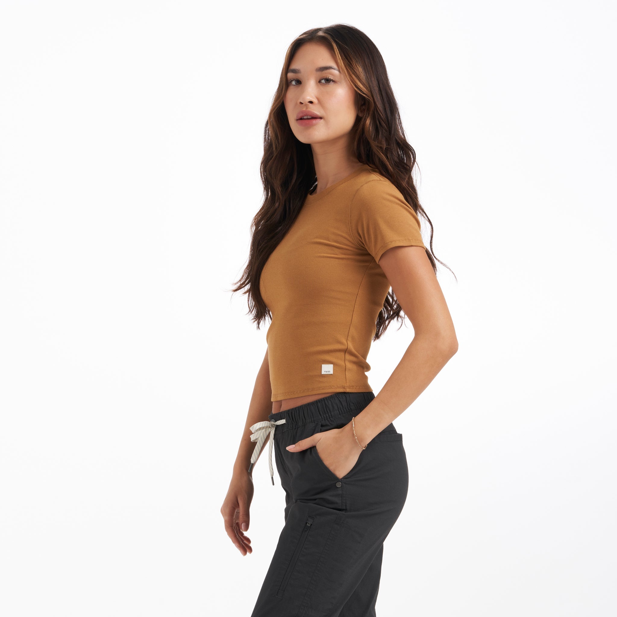Pose Fitted Tee | Dark Golden Heather - Image 2