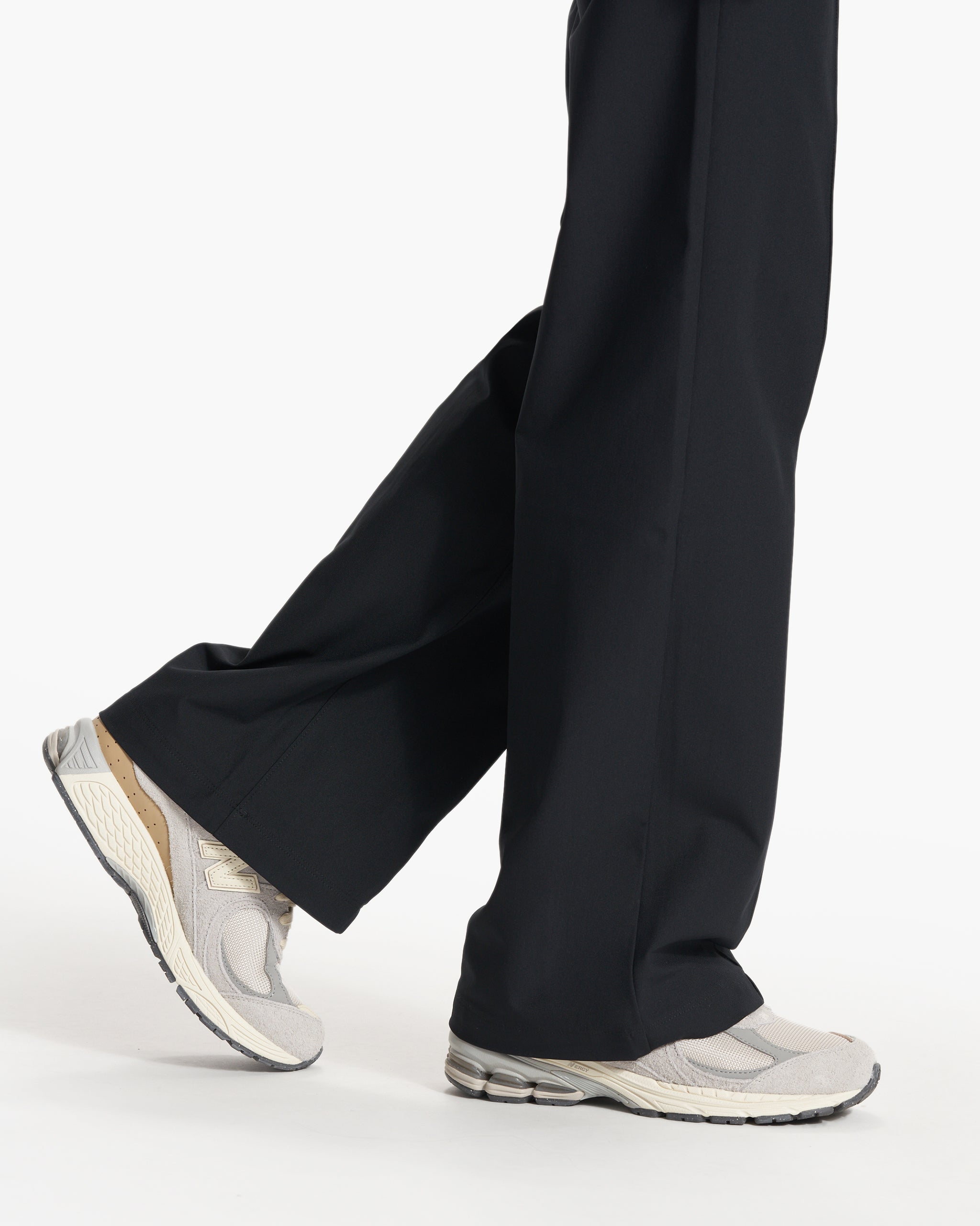 Womens Vuori Meta™ Wideleg Pant - Long | Black - Image 5