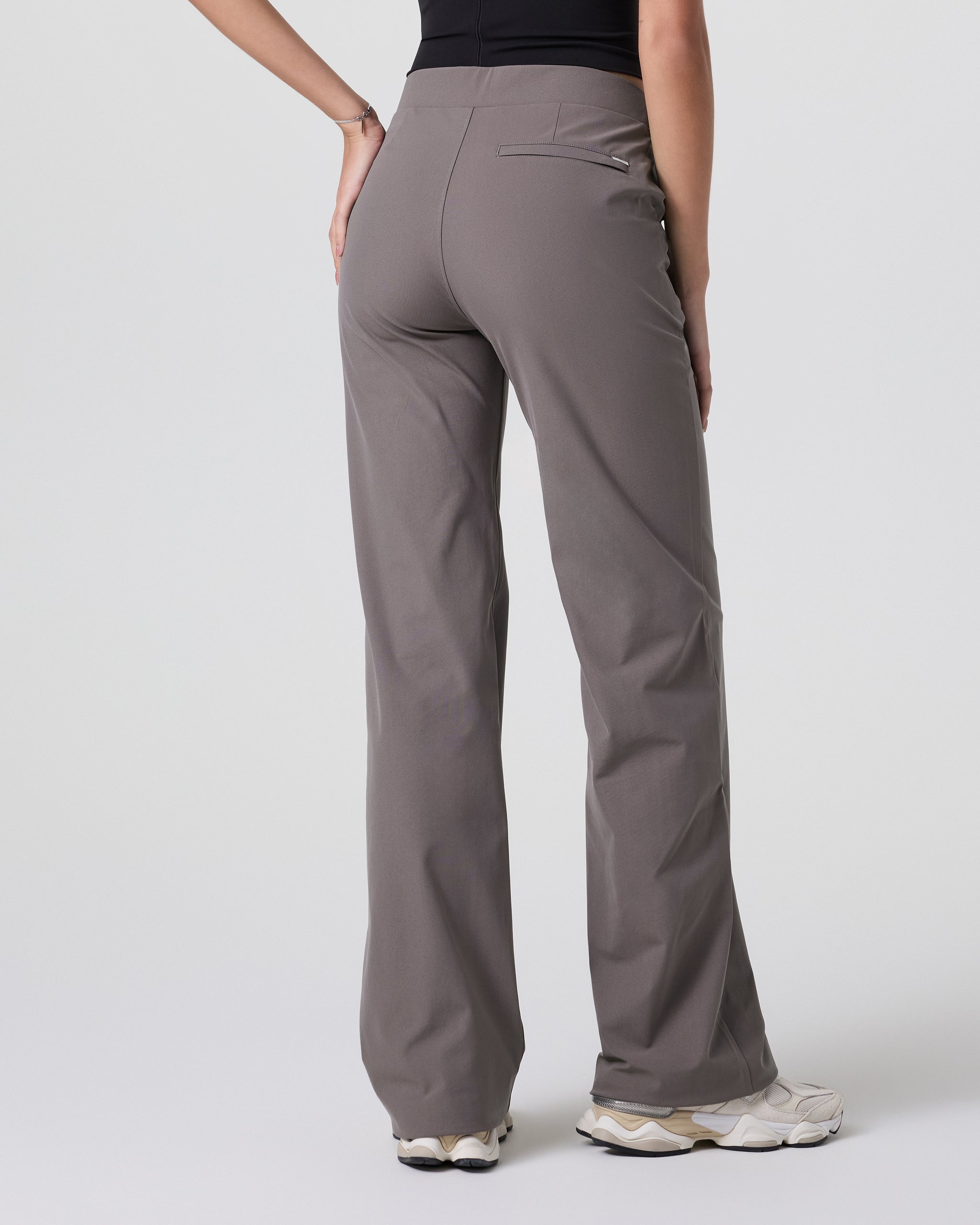 Women's Vuori Meta™ Wideleg Pant - Long | Chia - Image 3