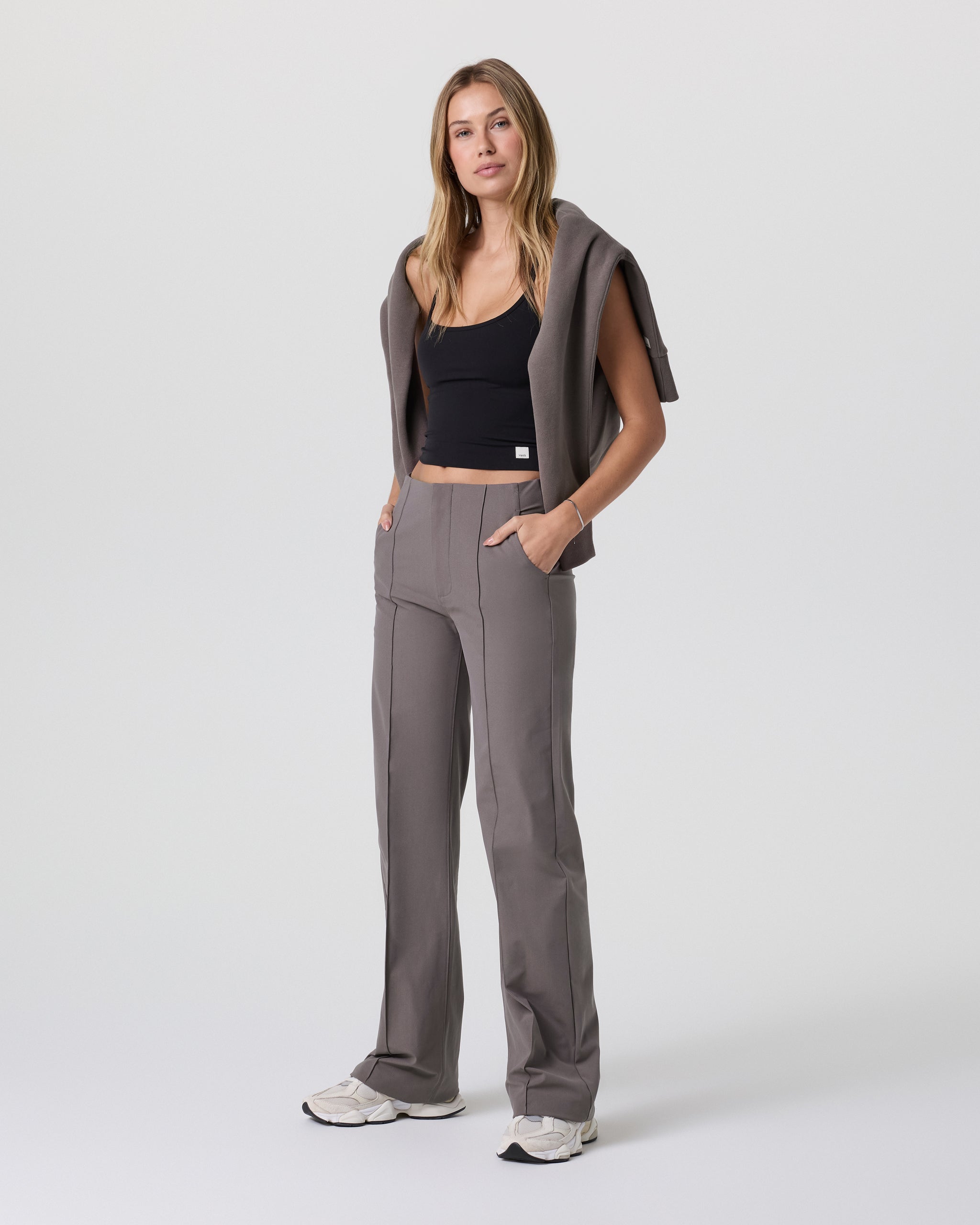Women's Vuori Meta™ Wideleg Pant - Long | Chia - Image 4