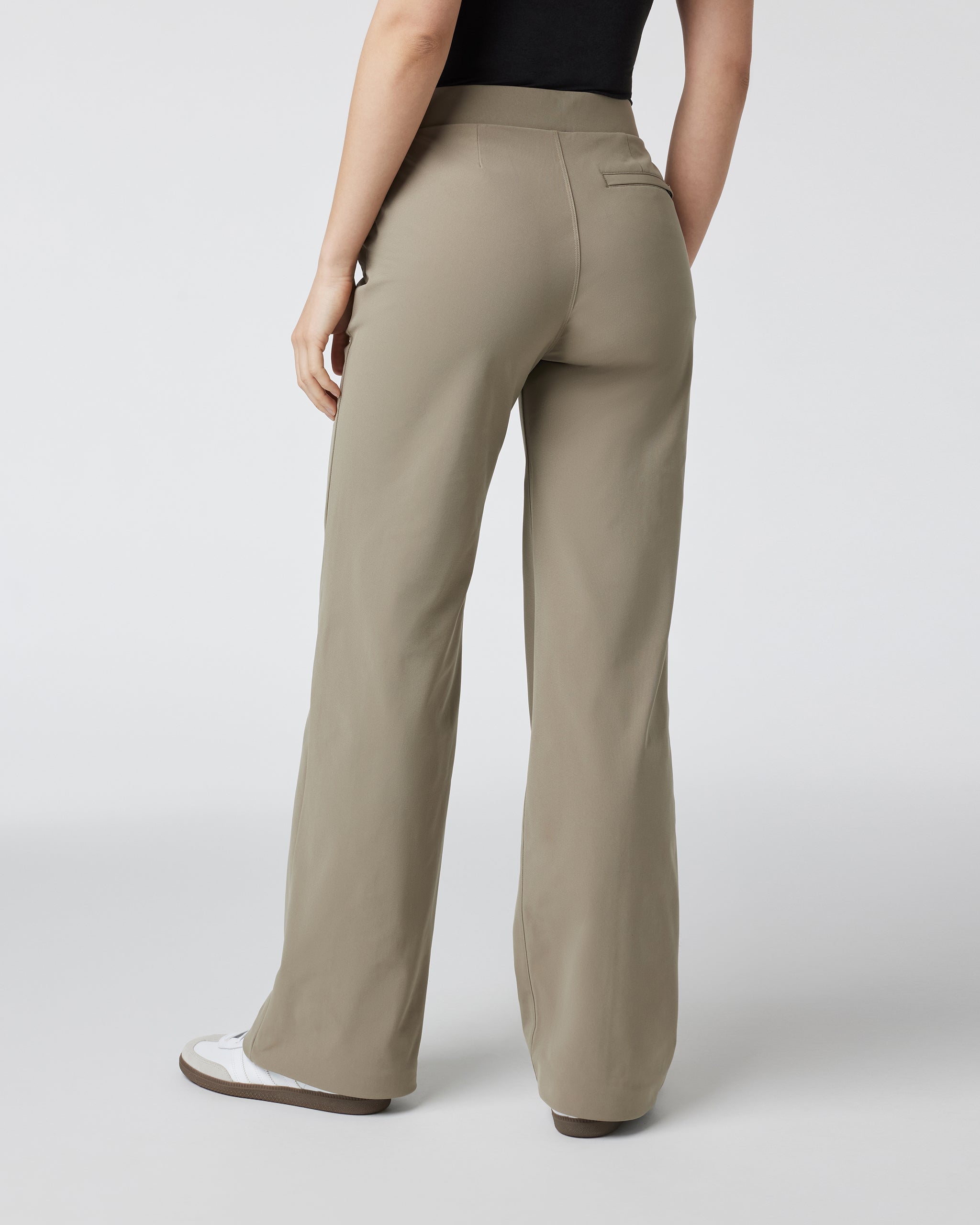 Womens Vuori Meta™ Wideleg Pant - Long | Taupe - Image 3