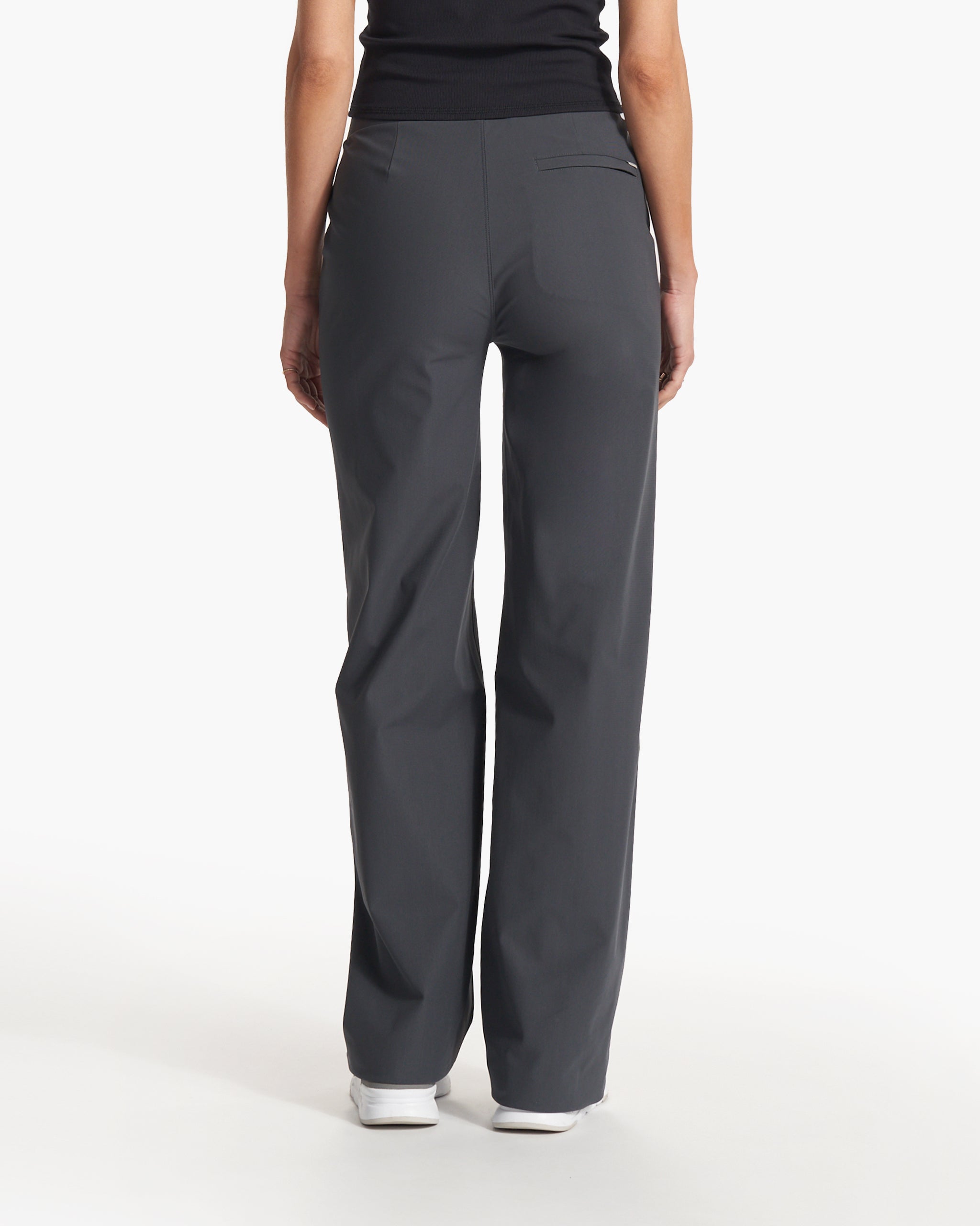 Womens Vuori Meta™ Wideleg Pant | Charcoal - Image 4