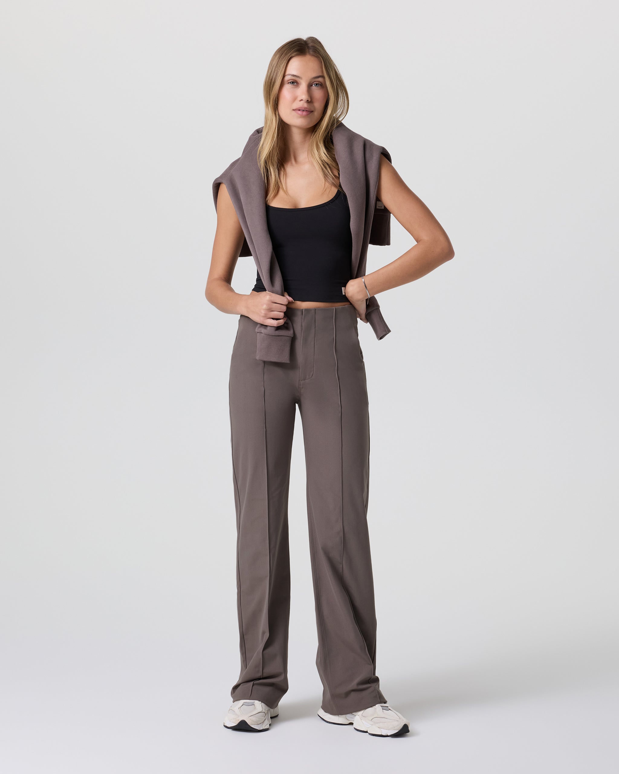 Women's Vuori Meta™ Wideleg Pant | Chia - Image 2