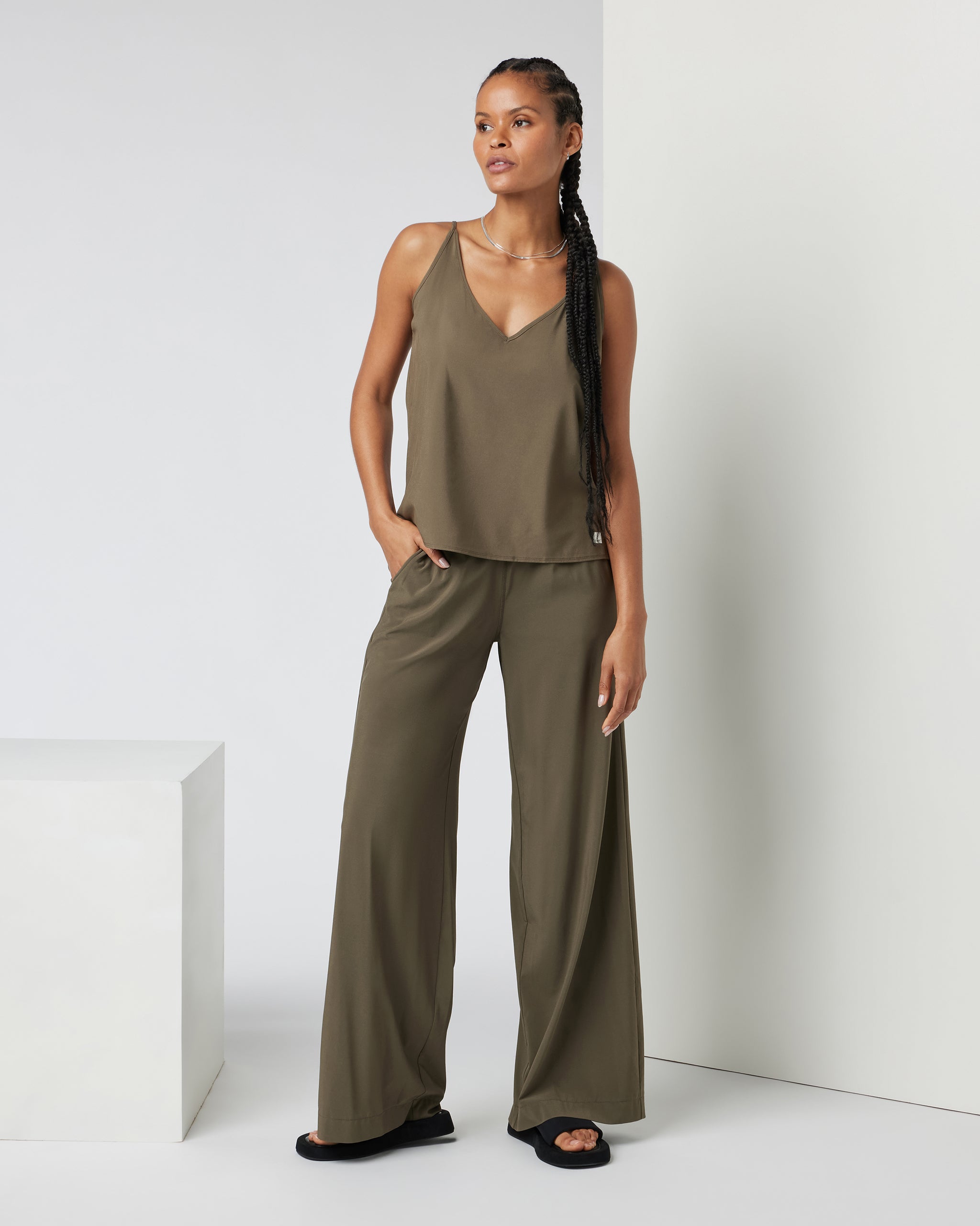Villa Wideleg Pant - Long | Dark Oregano - Image 2