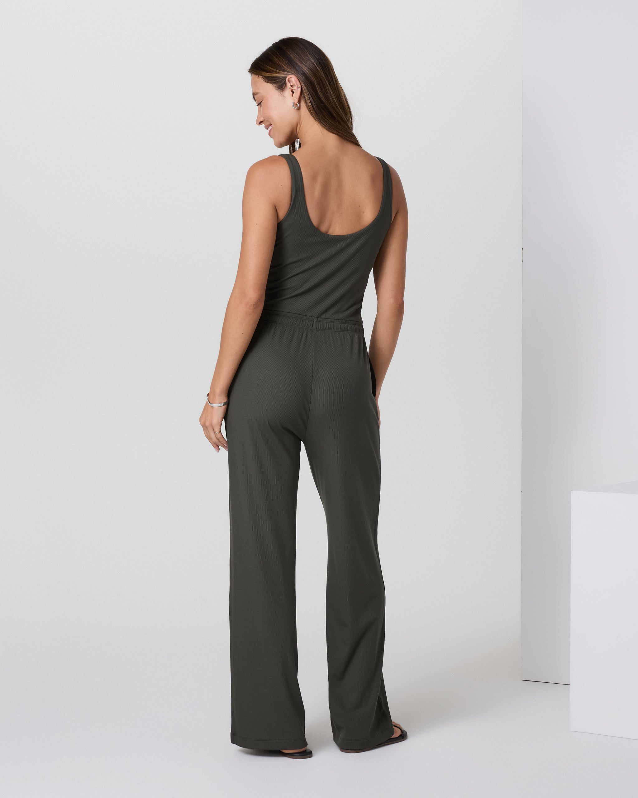 Pose Scoop Jumpsuit | Kale - Image 4