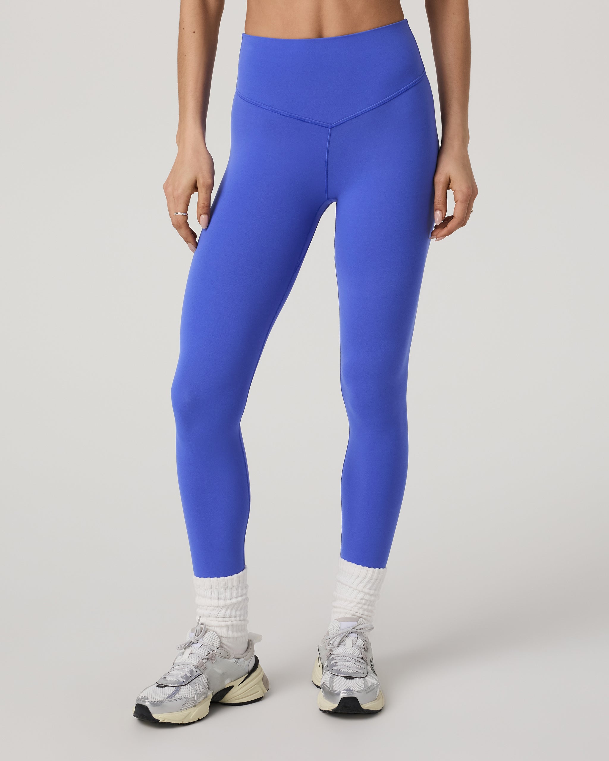 Vuori AllTheForm™ Legging - Short | Bright Iris - Image 6