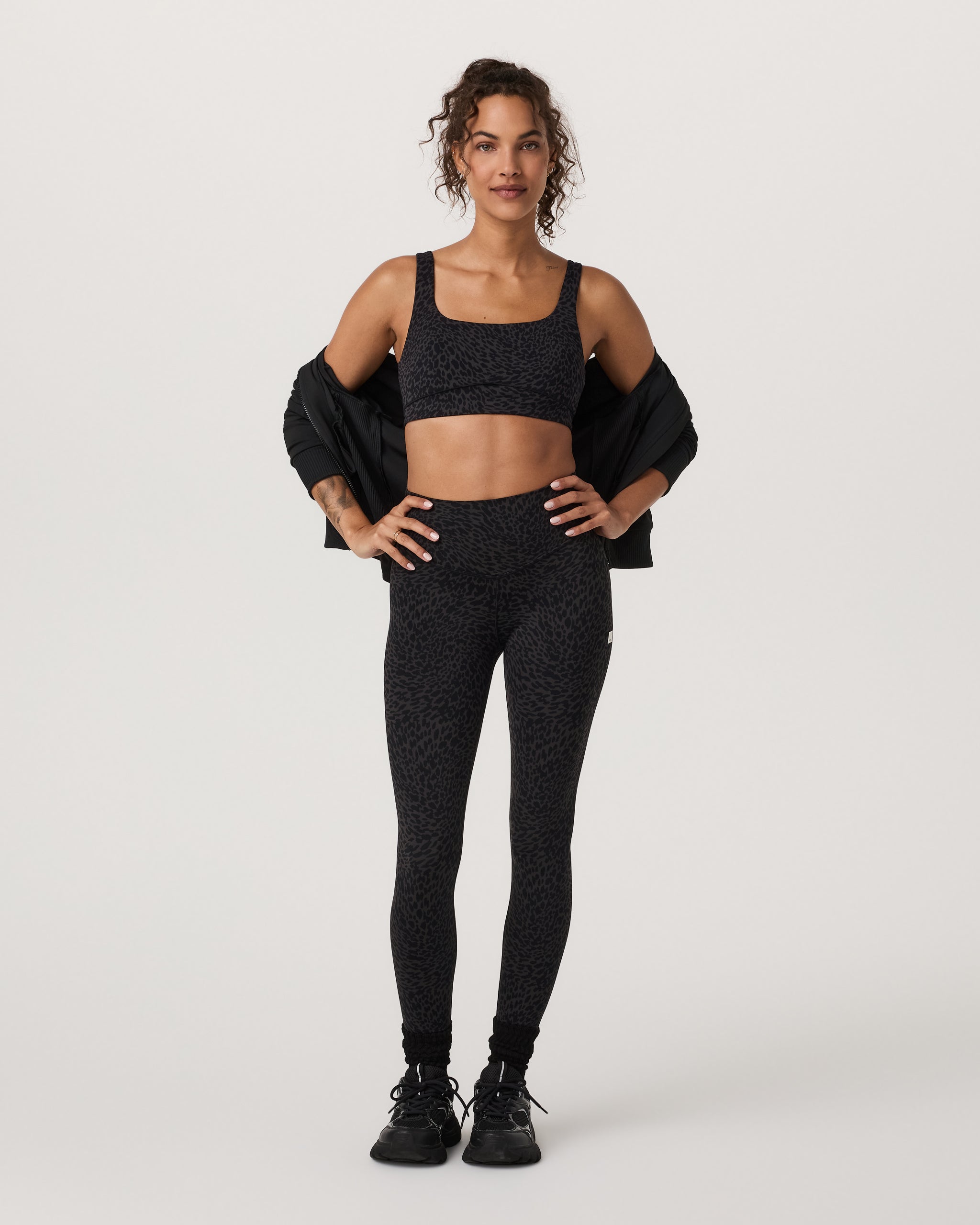 Vuori AllTheForm™ Legging | Black Blurred Torrent - Image 4