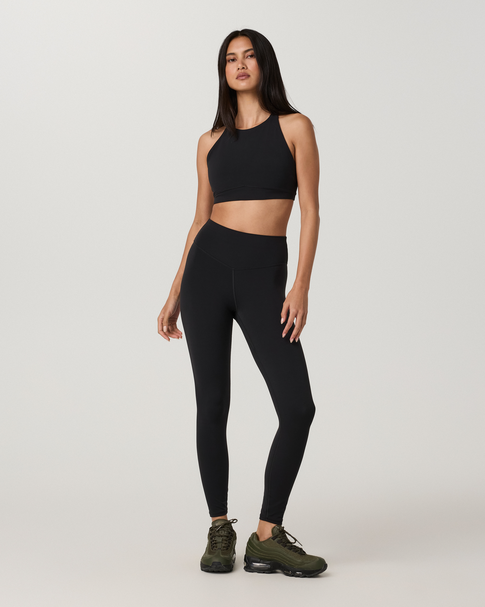 Vuori AllTheForm™ Legging - Short | Black Tonal - Image 4