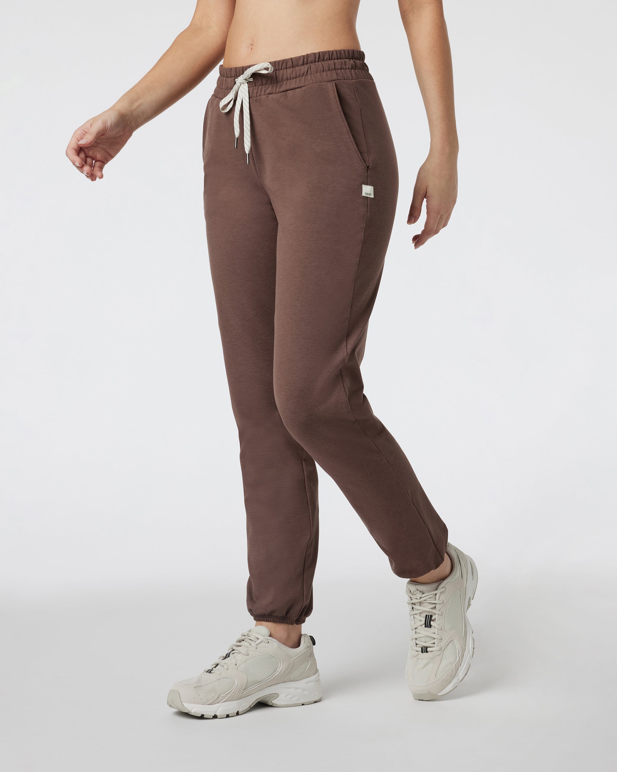Granite Performance Jogger | Chocolate Milk Heather - Image 2