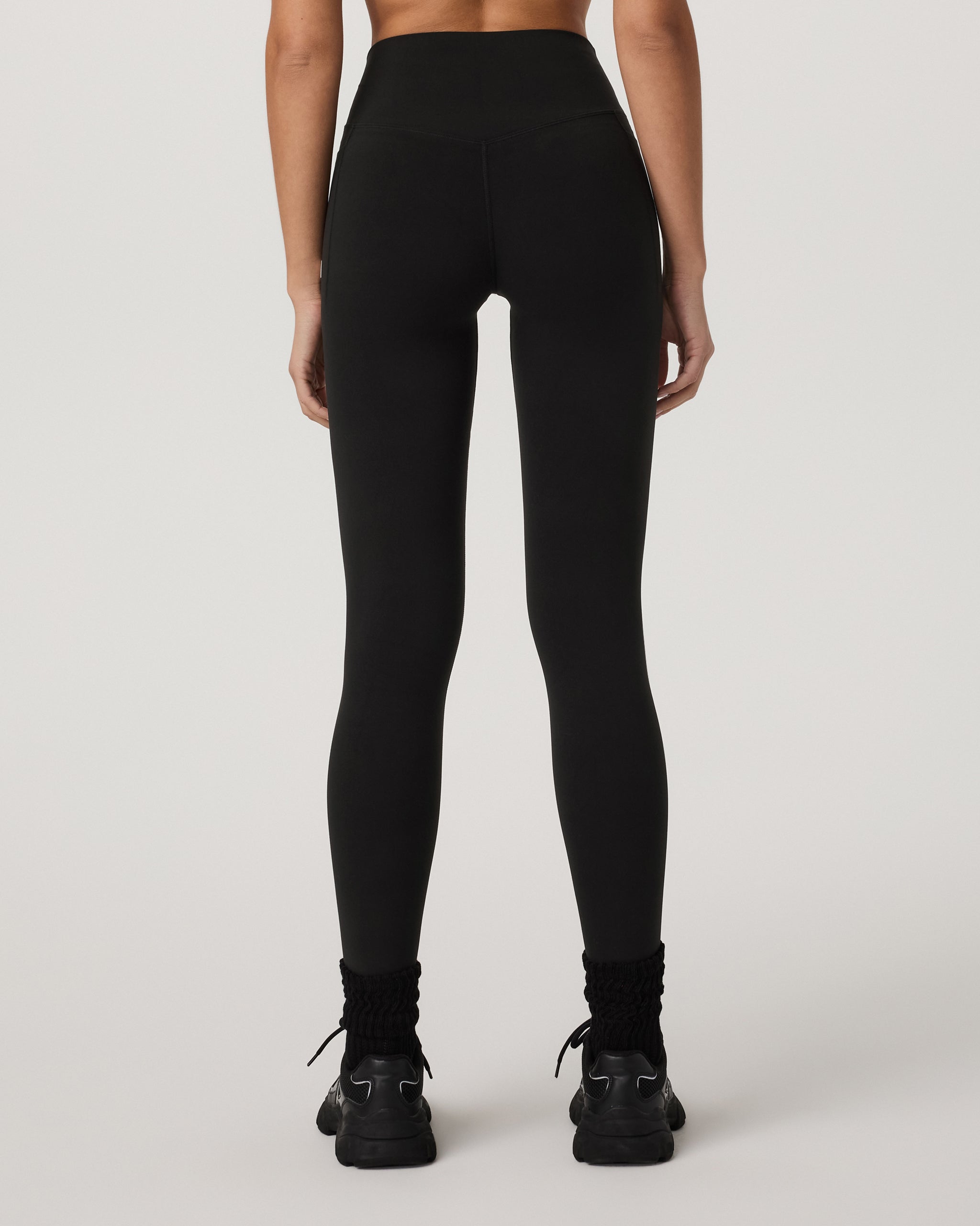 Vuori AllTheForm™ Pocket Legging | Black - Image 3