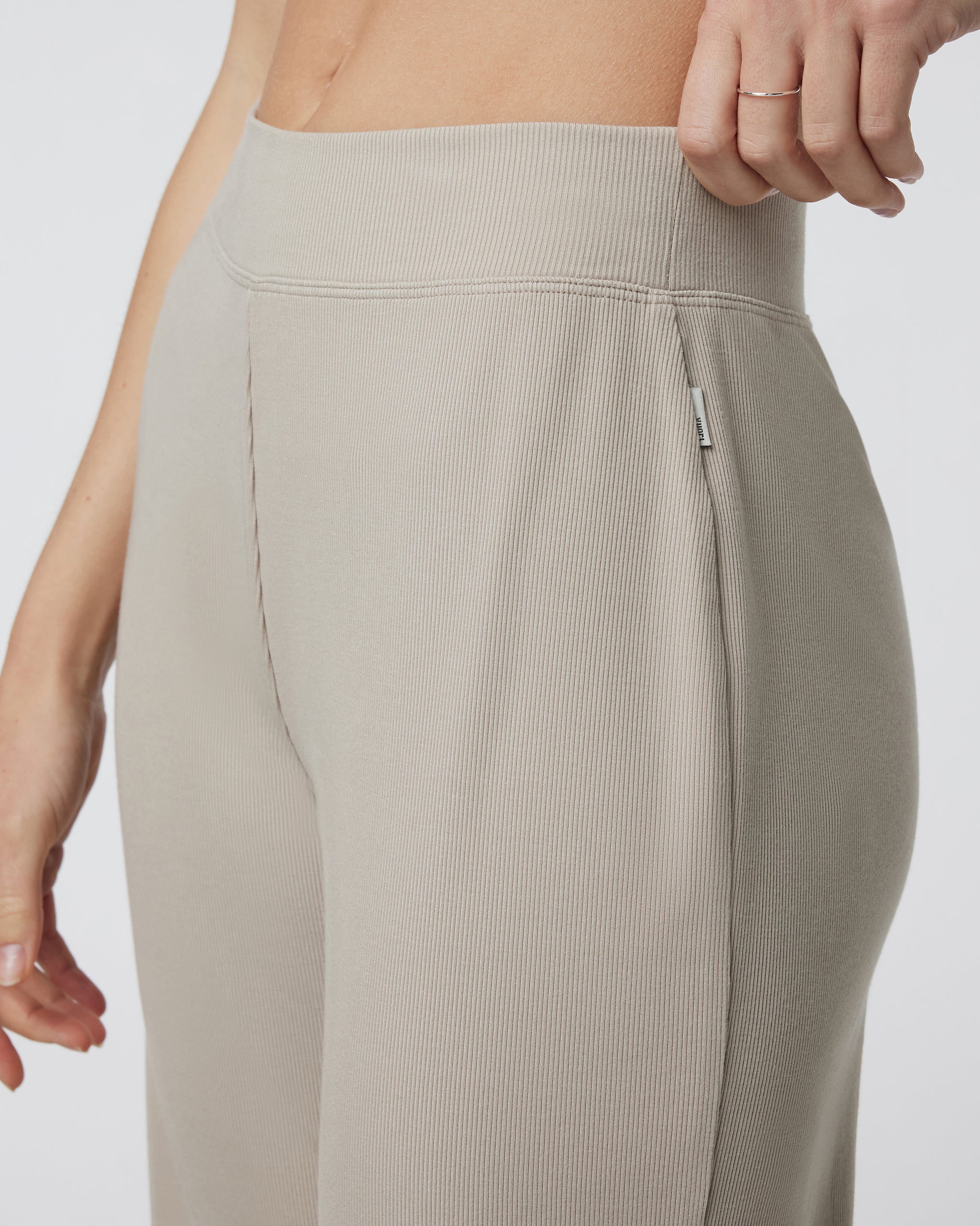 Pose Pant | Toast - Image 4
