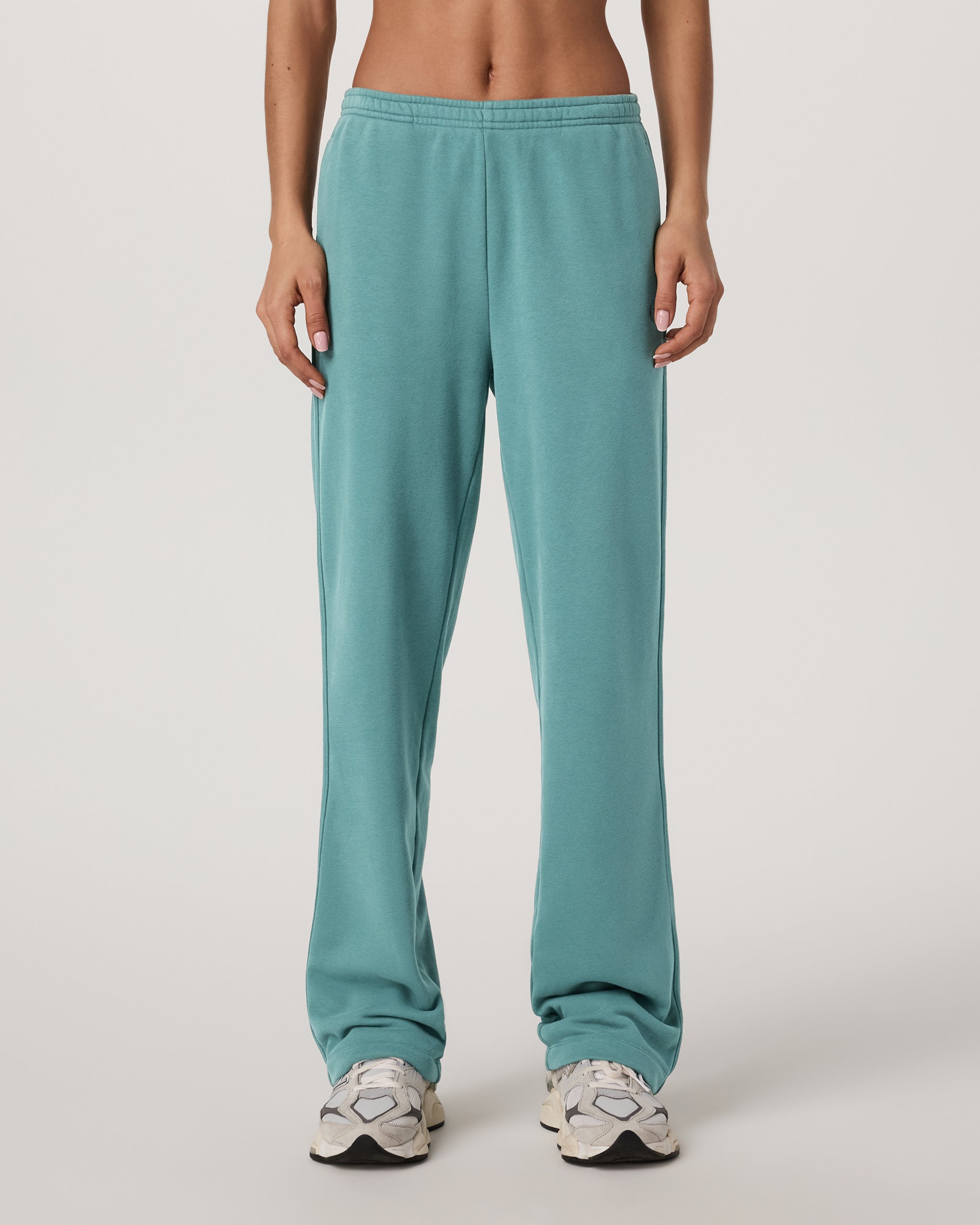 Sedona Straight Leg Sweatpant-Short | Bluegrass