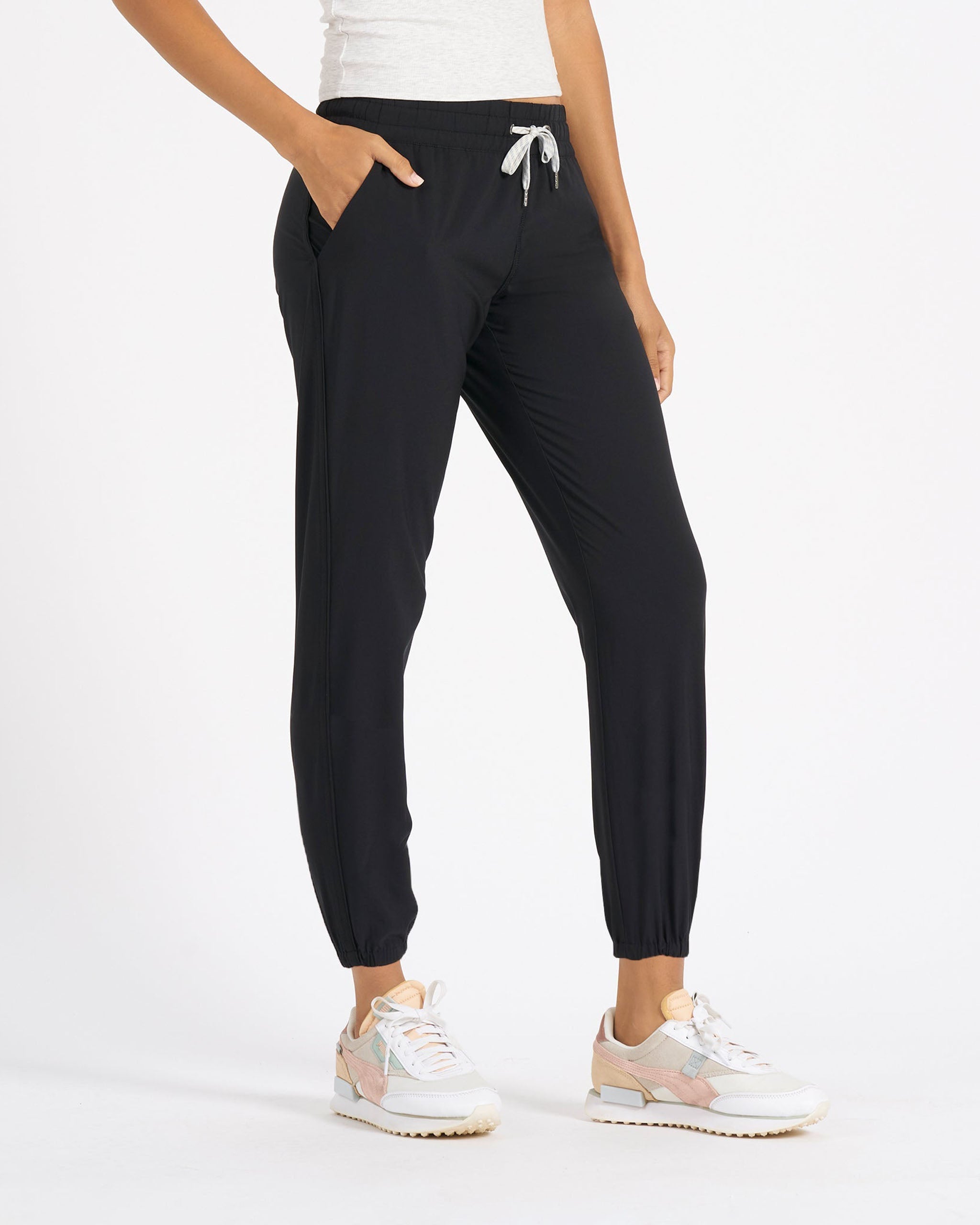 Weekend Jogger | Black - Image 2