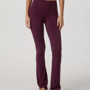 Vuori AllTheFeels™ Slim Flare | Cerise