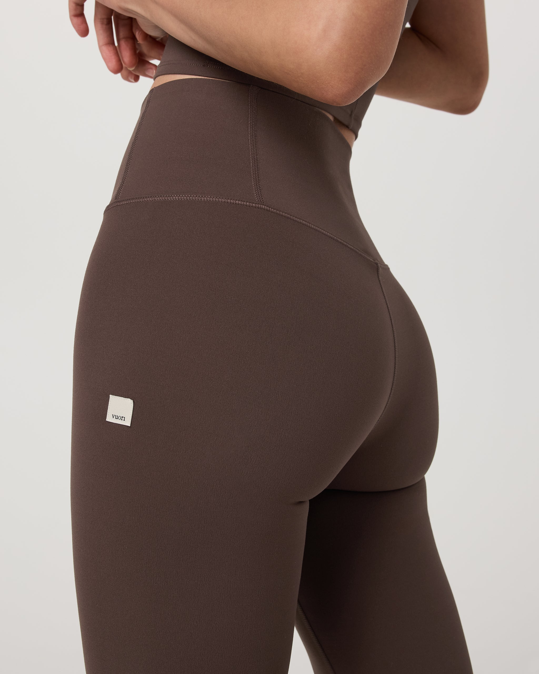 Vuori AllTheFeels™ Slim Flare | Java - Image 4