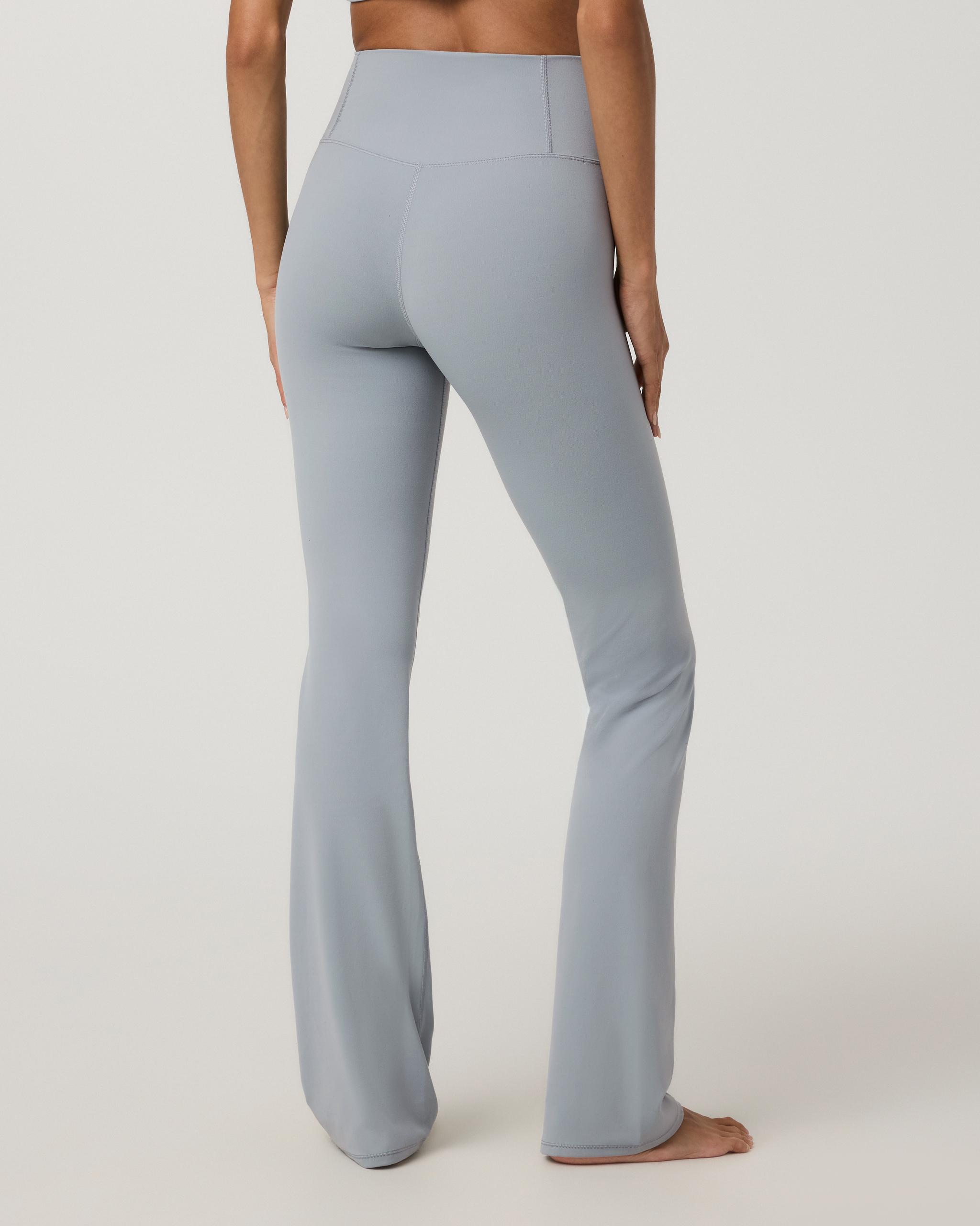 Vuori AllTheFeels™ Slim Flare | Raindrop - Image 3