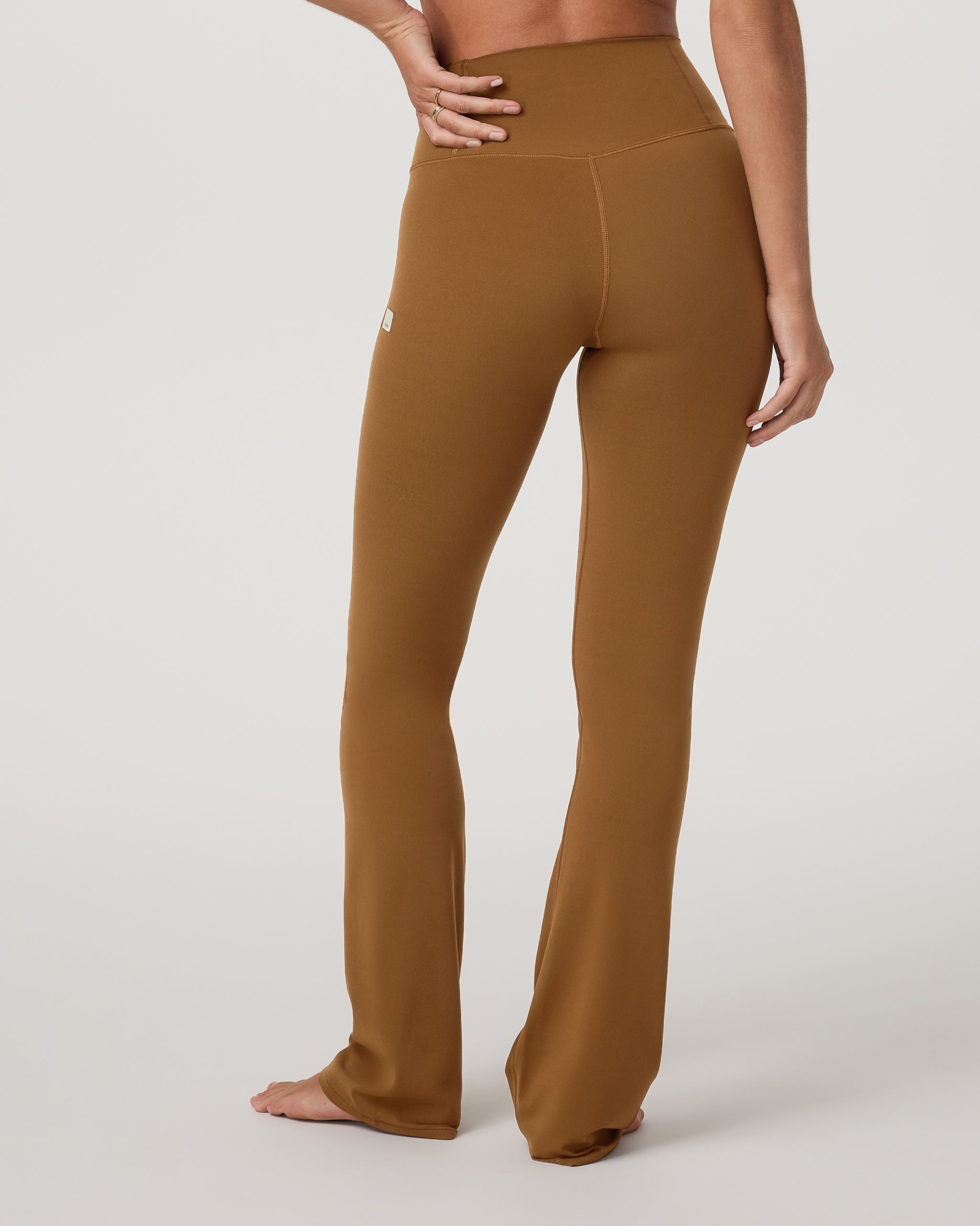 Vuori AllTheFeels™ Slim Flare | Rum - Image 4