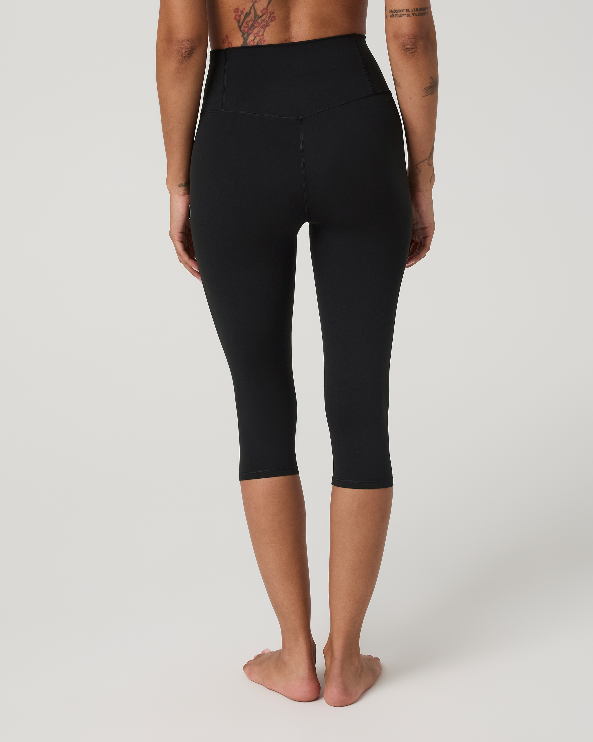Vuori AllTheFeels™ Crop Legging | Black - Image 3