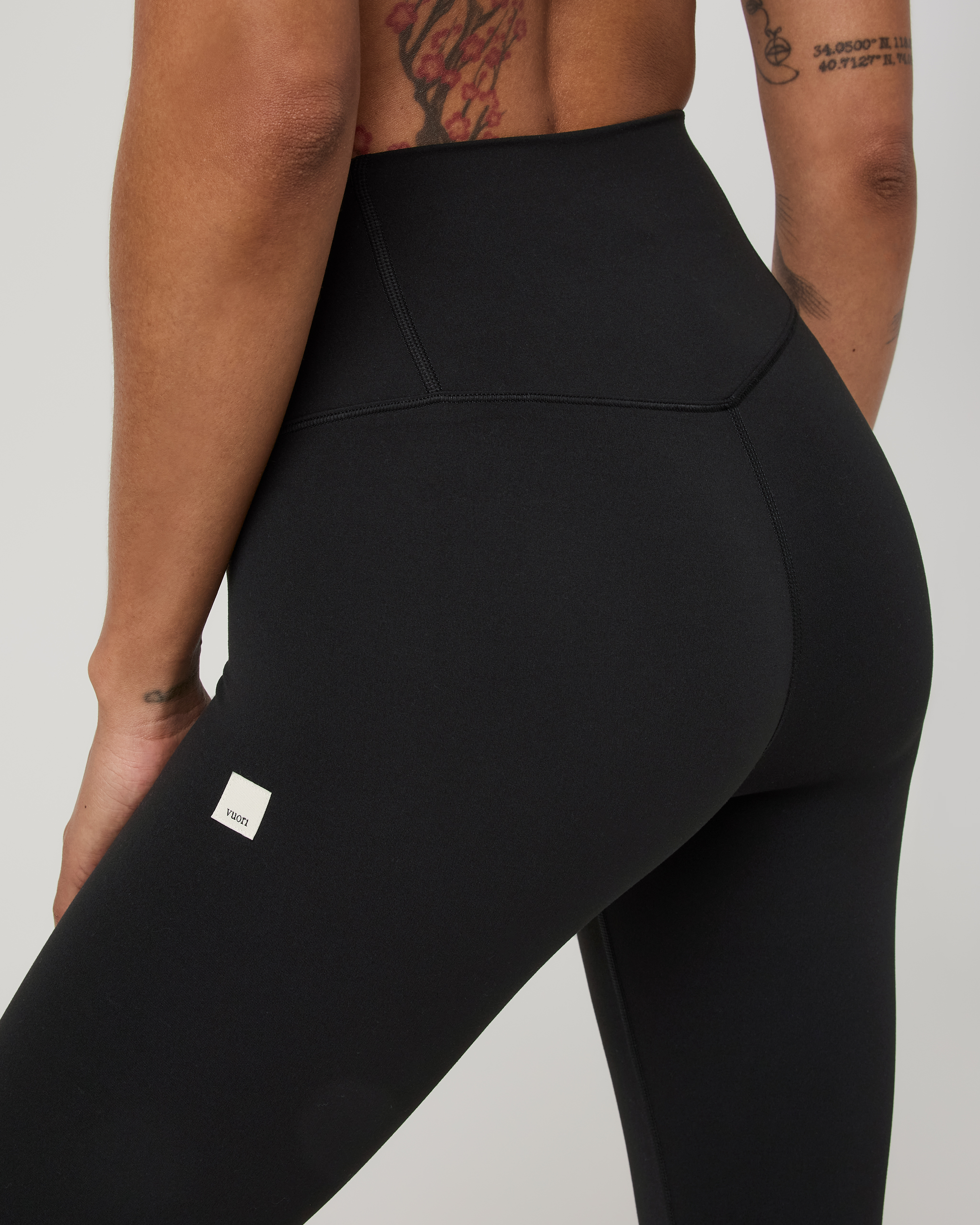 Vuori AllTheFeels™ Crop Legging | Black - Image 4