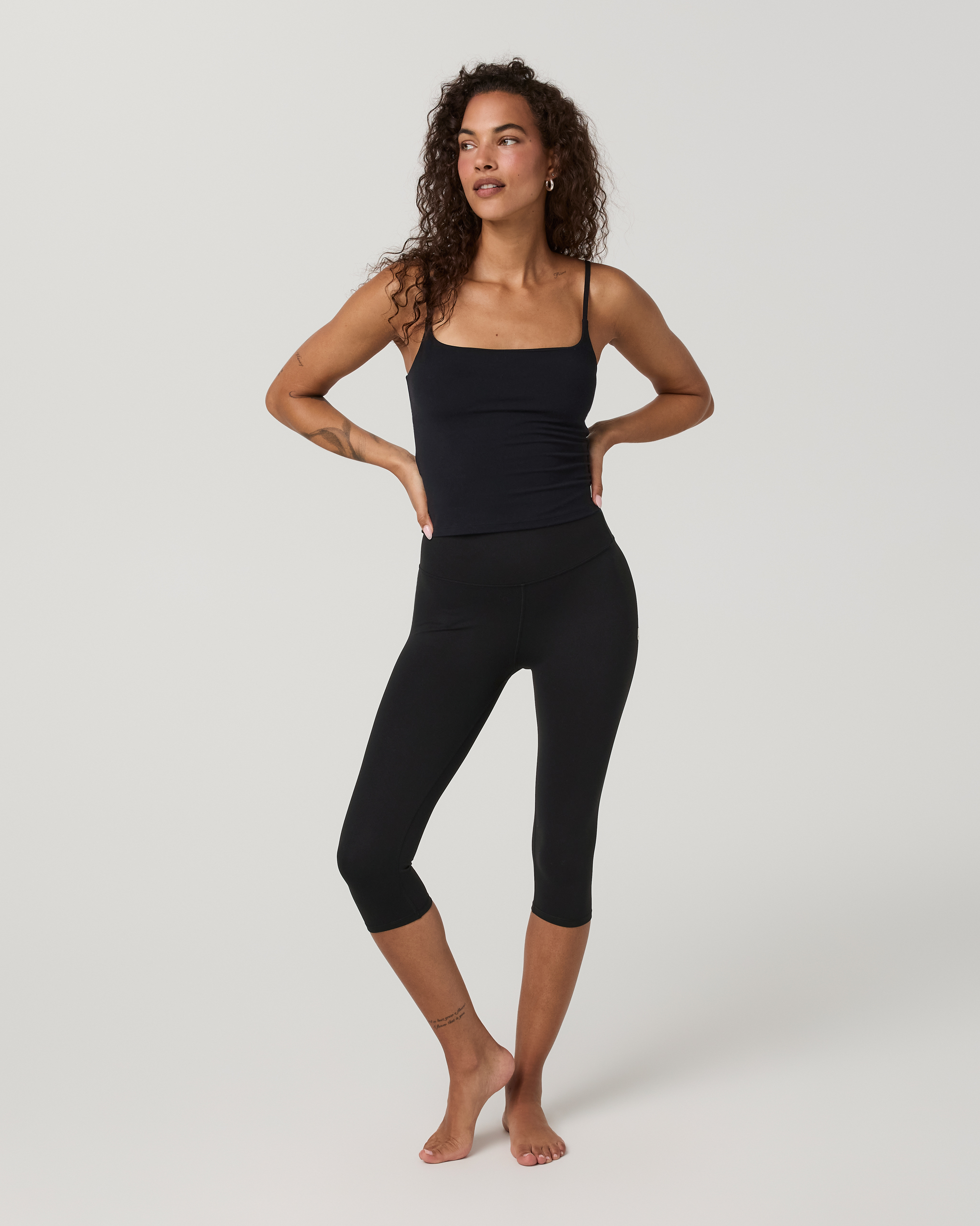 Vuori AllTheFeels™ Crop Legging | Black - Image 2