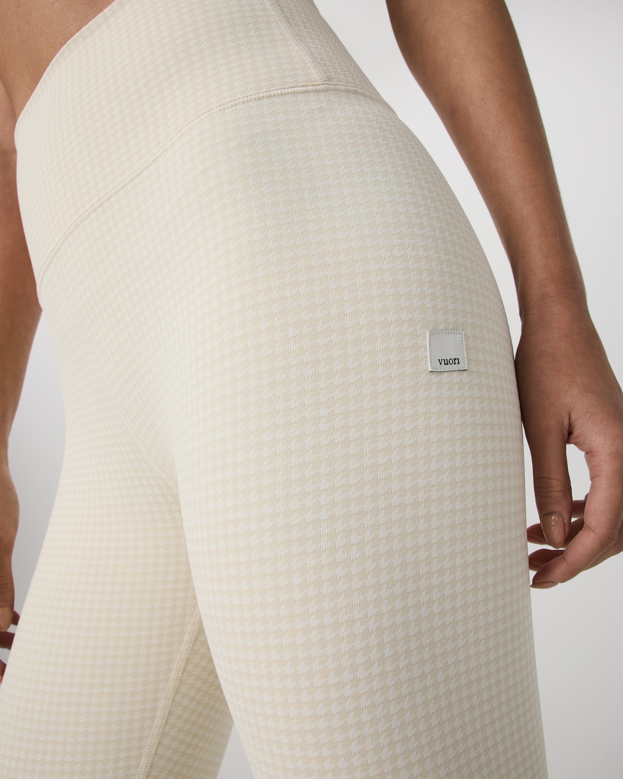 Micro Houndstooth Legging | Natural Micro Houndstooth