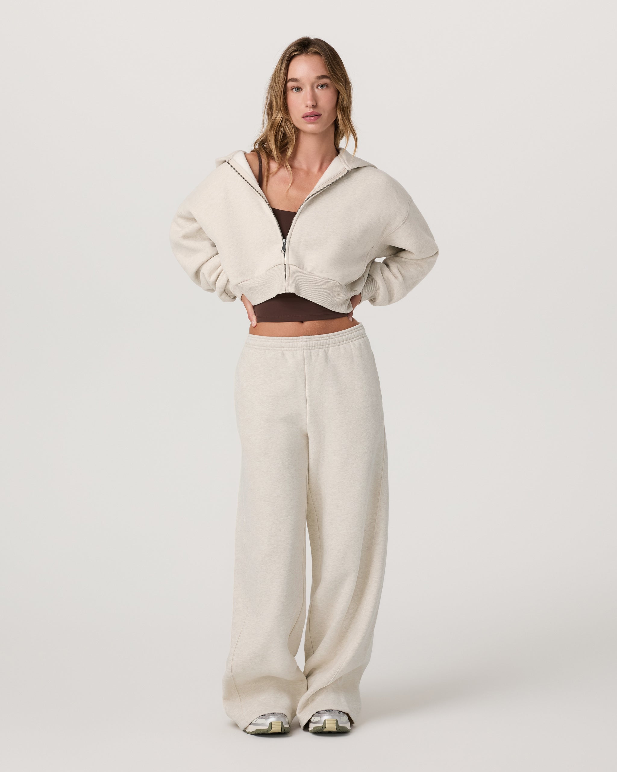 Restore Ultra Wideleg Sweatpant | Bone Heather - Image 4