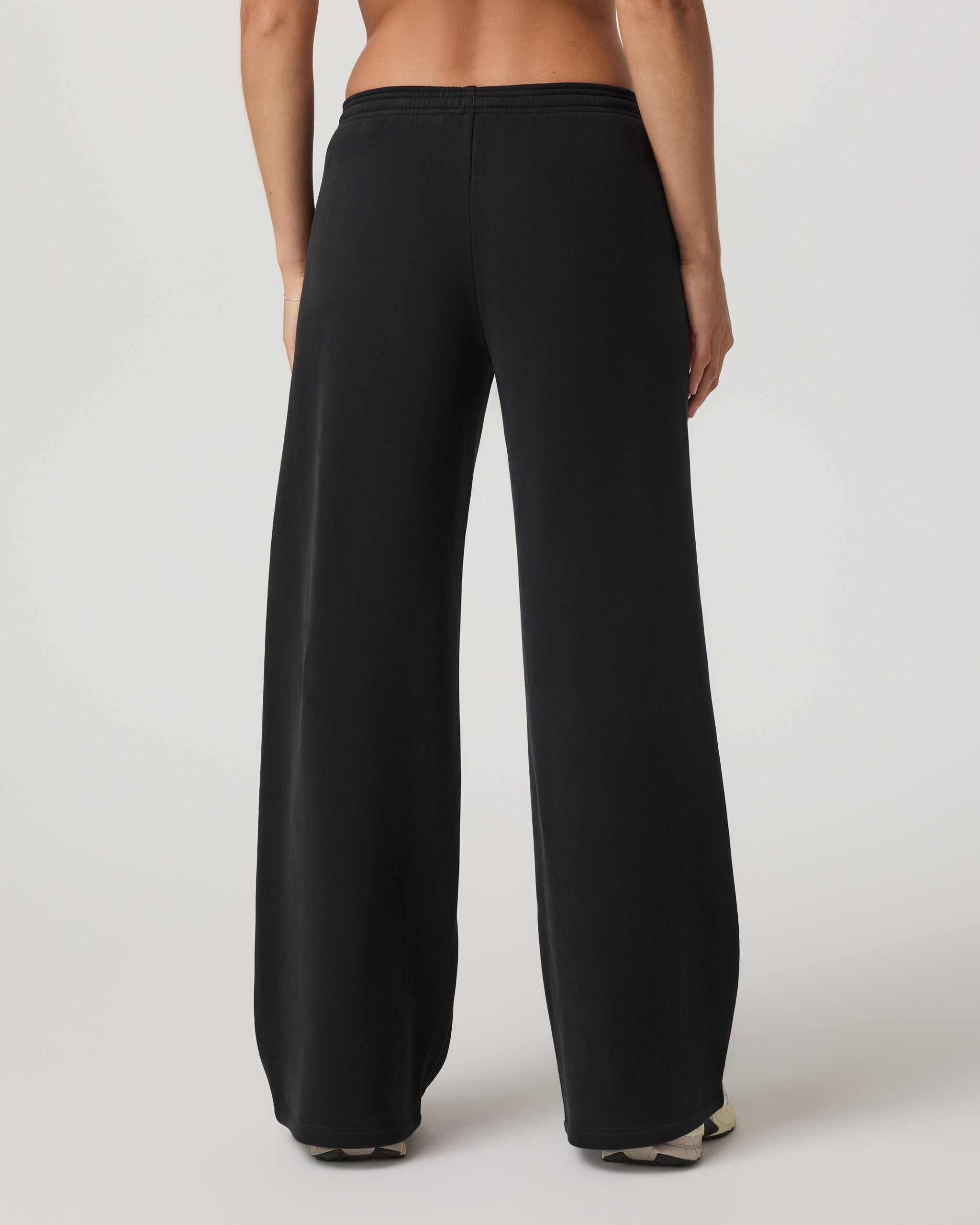 Restore Ultra Wideleg Sweatpant | Washed Black - Image 3