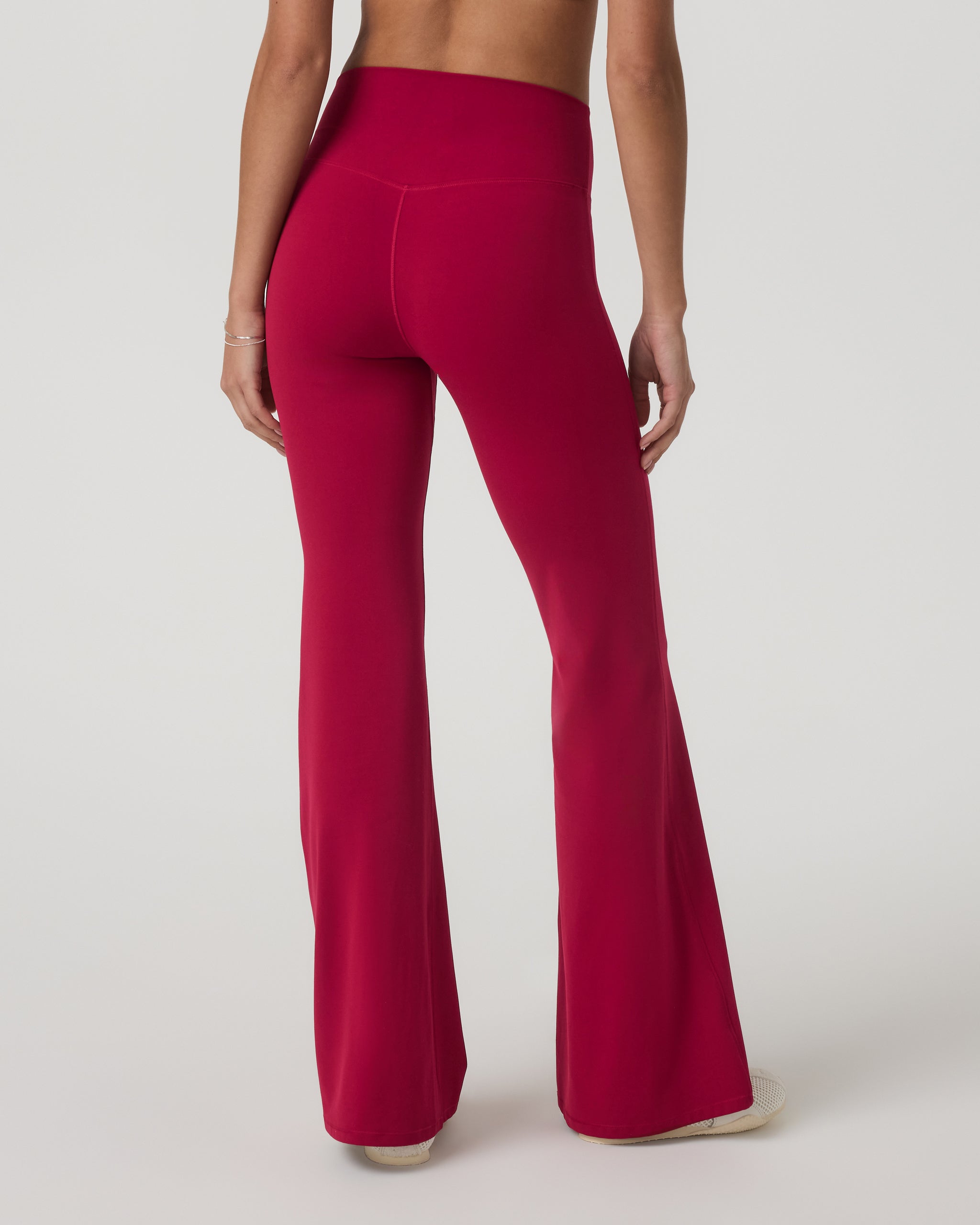 Vuori AllTheForm™ Flare - Long | Strawberry - Image 3